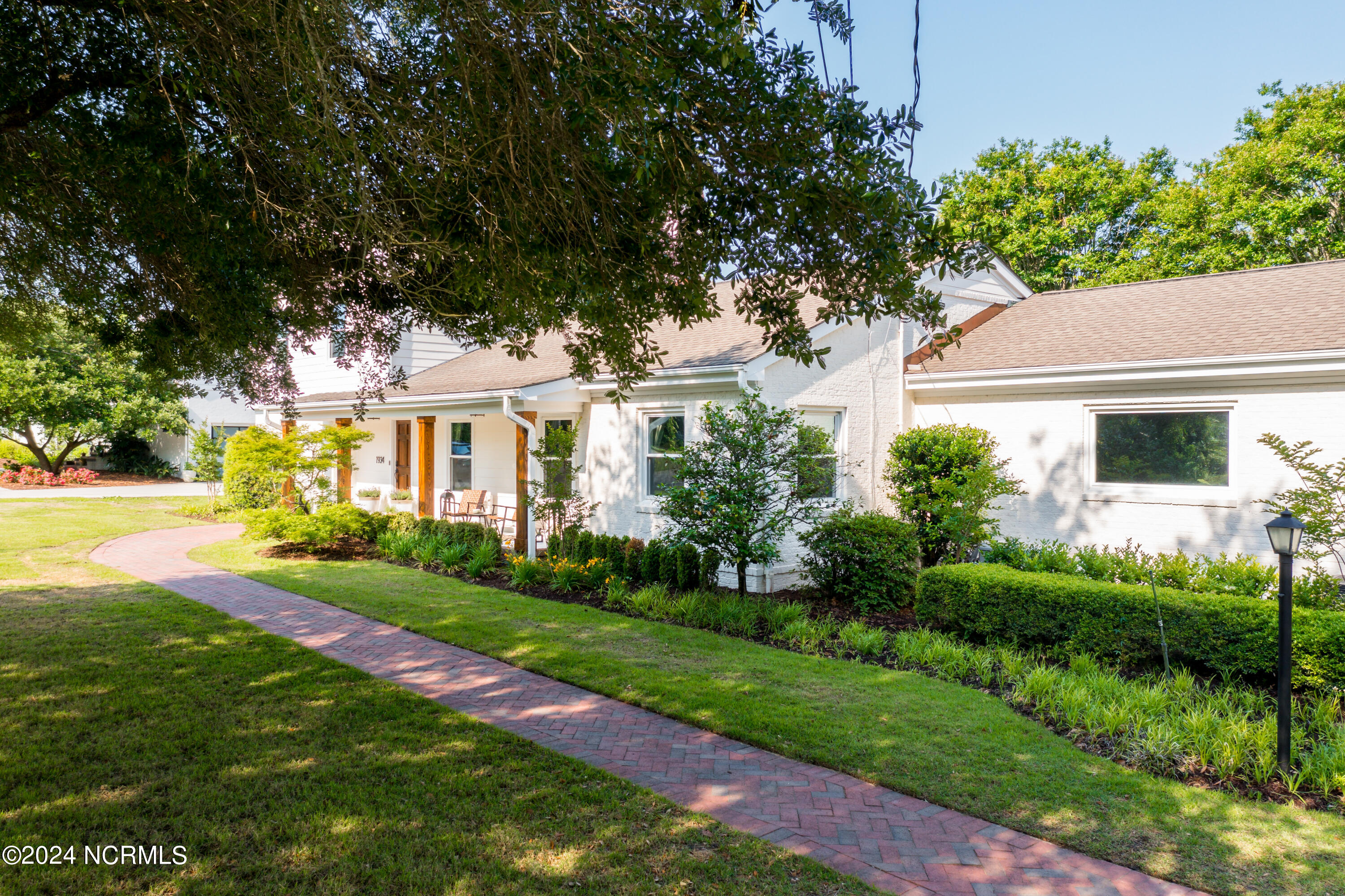 1934 S Churchill Drive