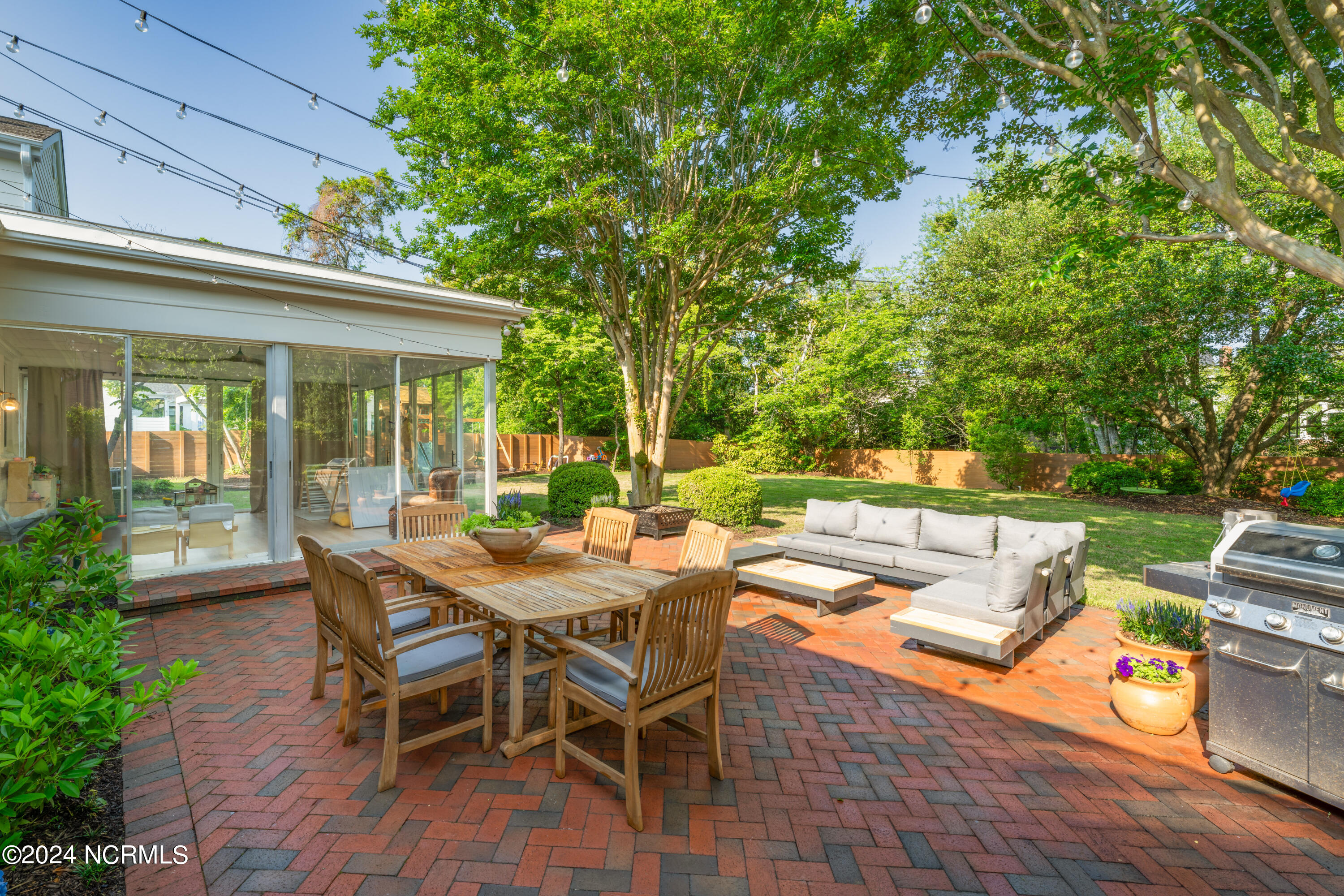 1934 S Churchill Drive