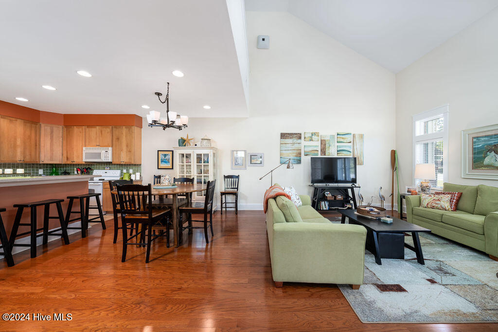 4880 Linden Lane # 1