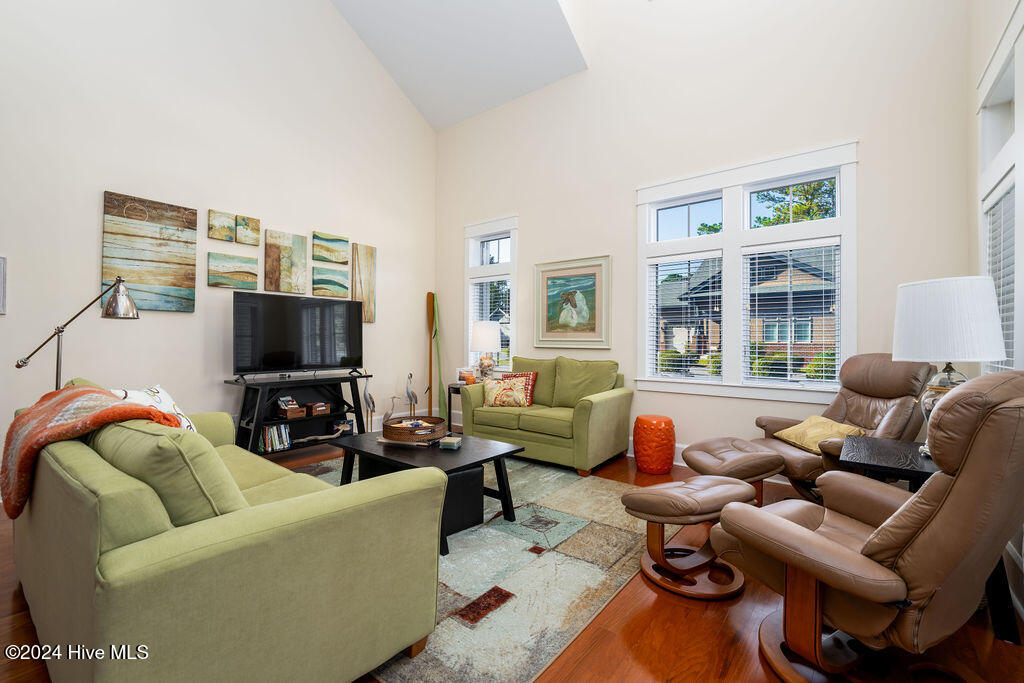 4880 Linden Lane # 1