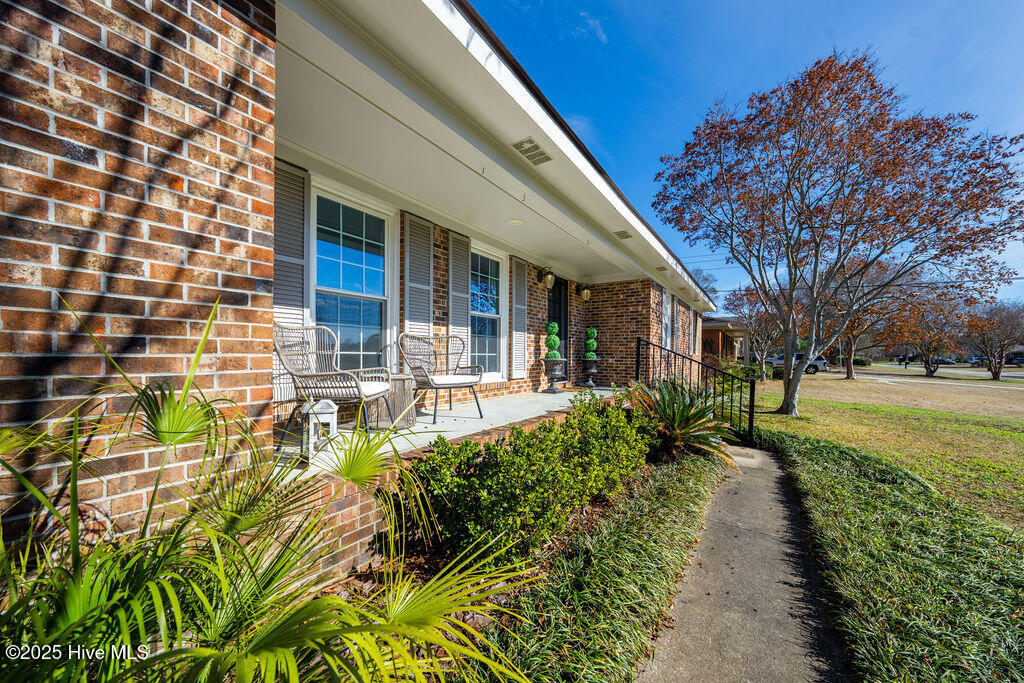 409 Windemere Road