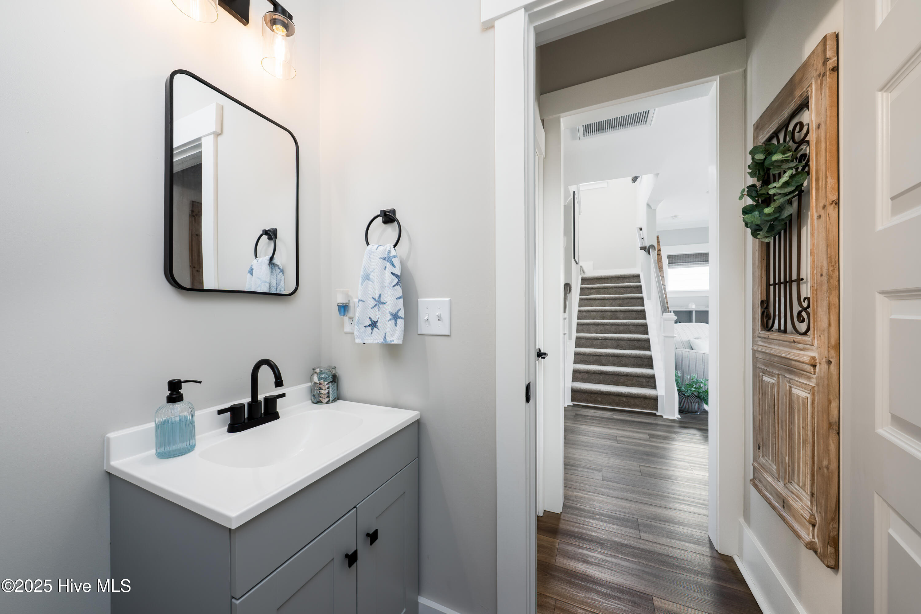 605 Trisail Terrace
