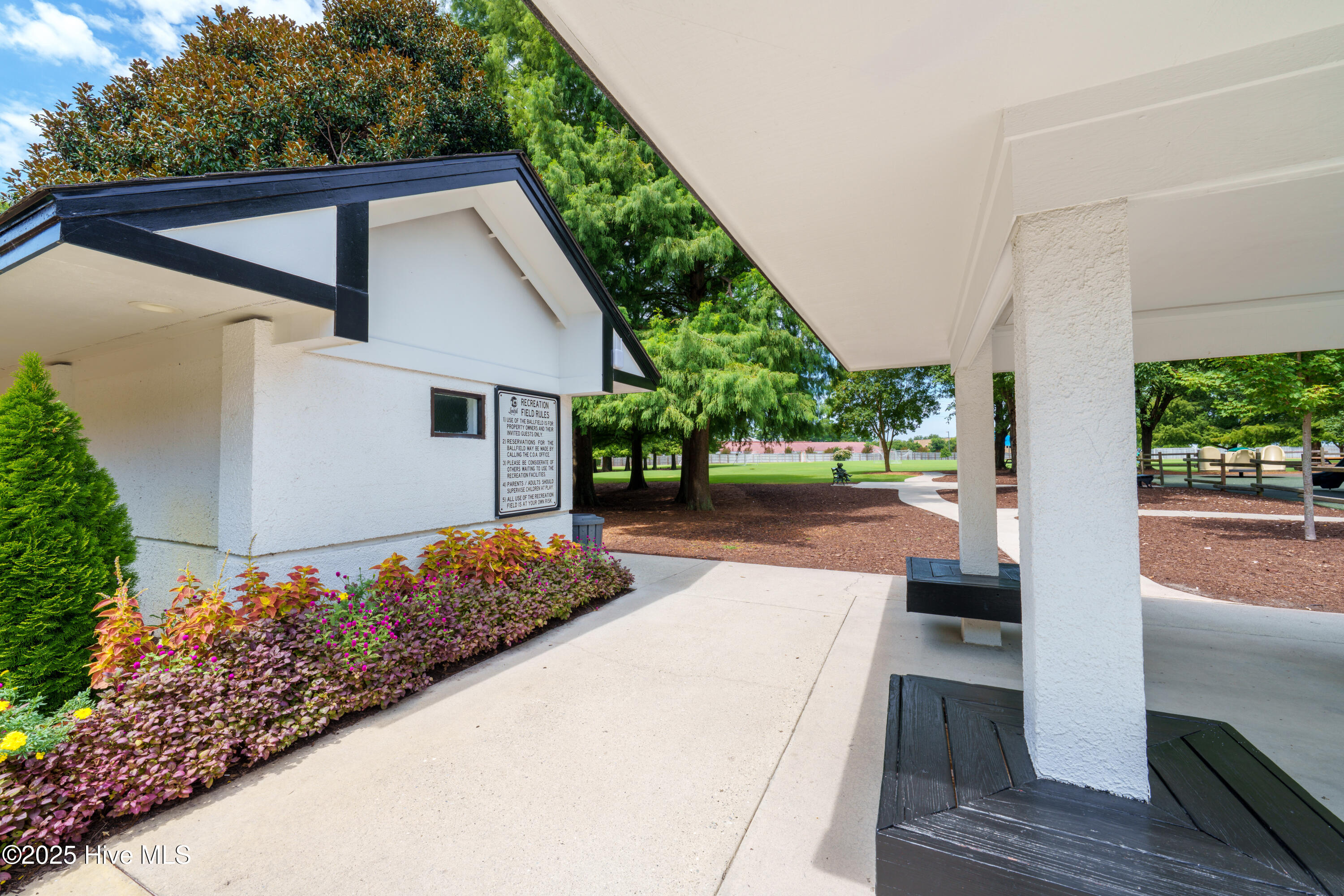 2000 Wycliffe Court