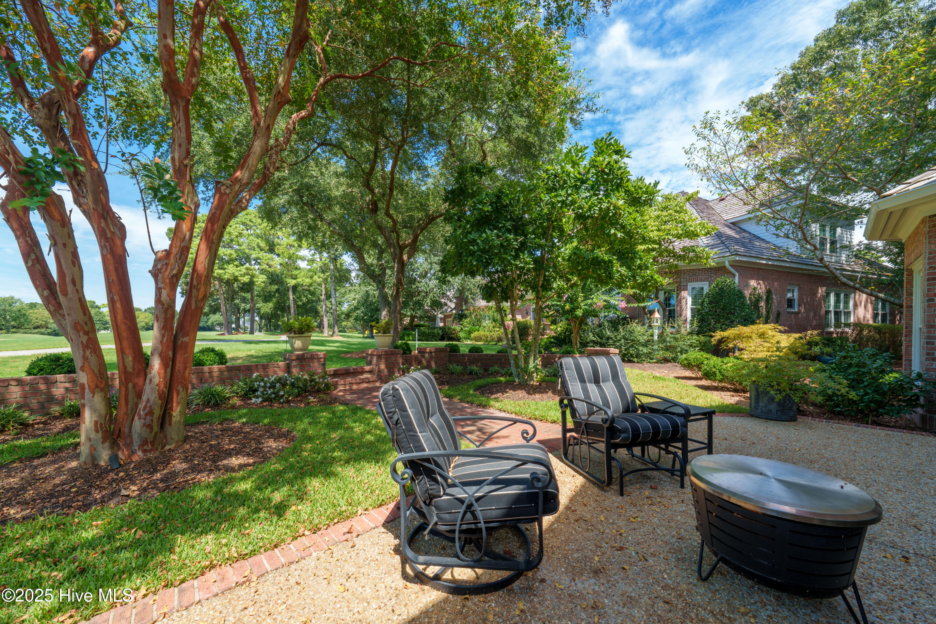 2000 Wycliffe Court