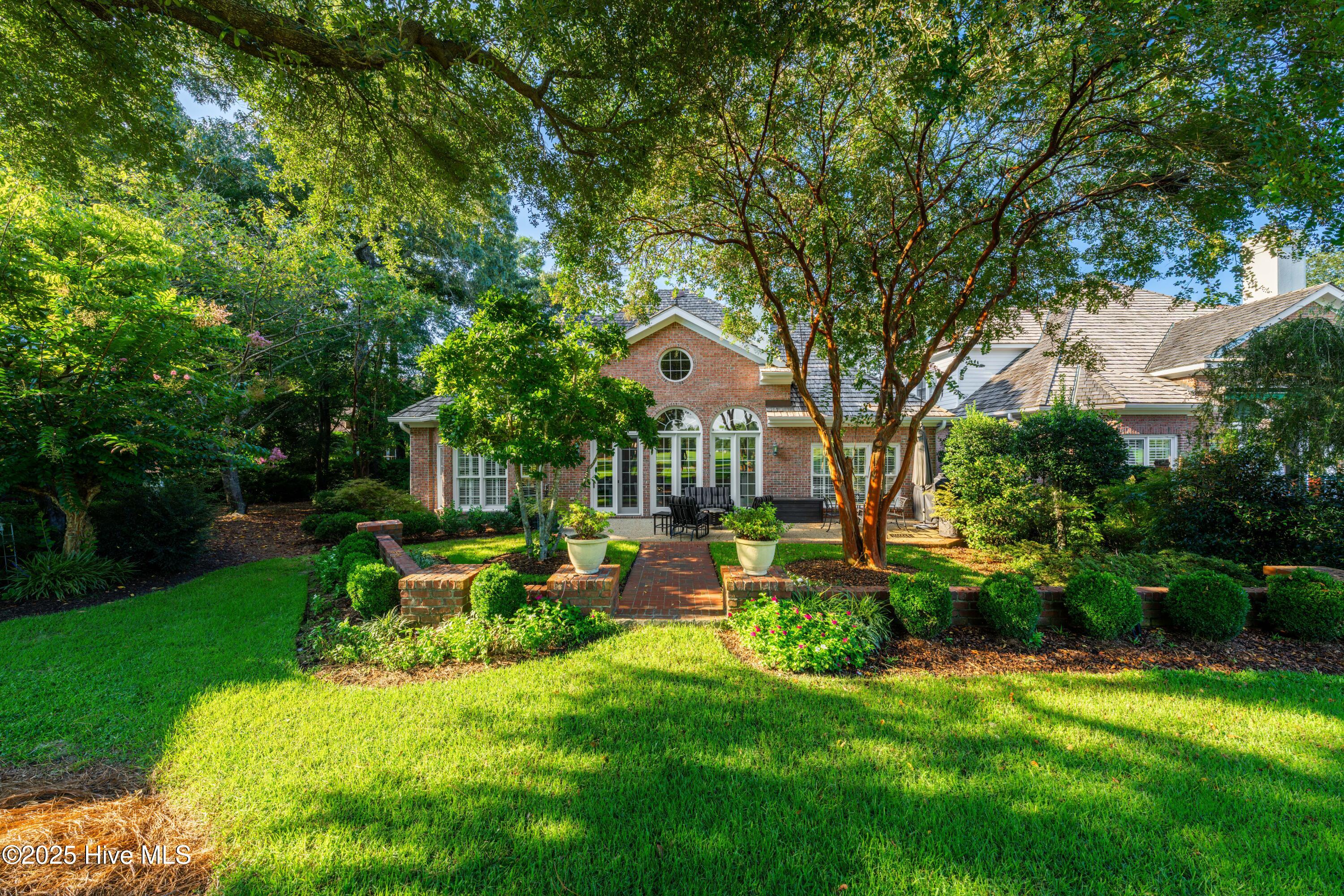 2000 Wycliffe Court