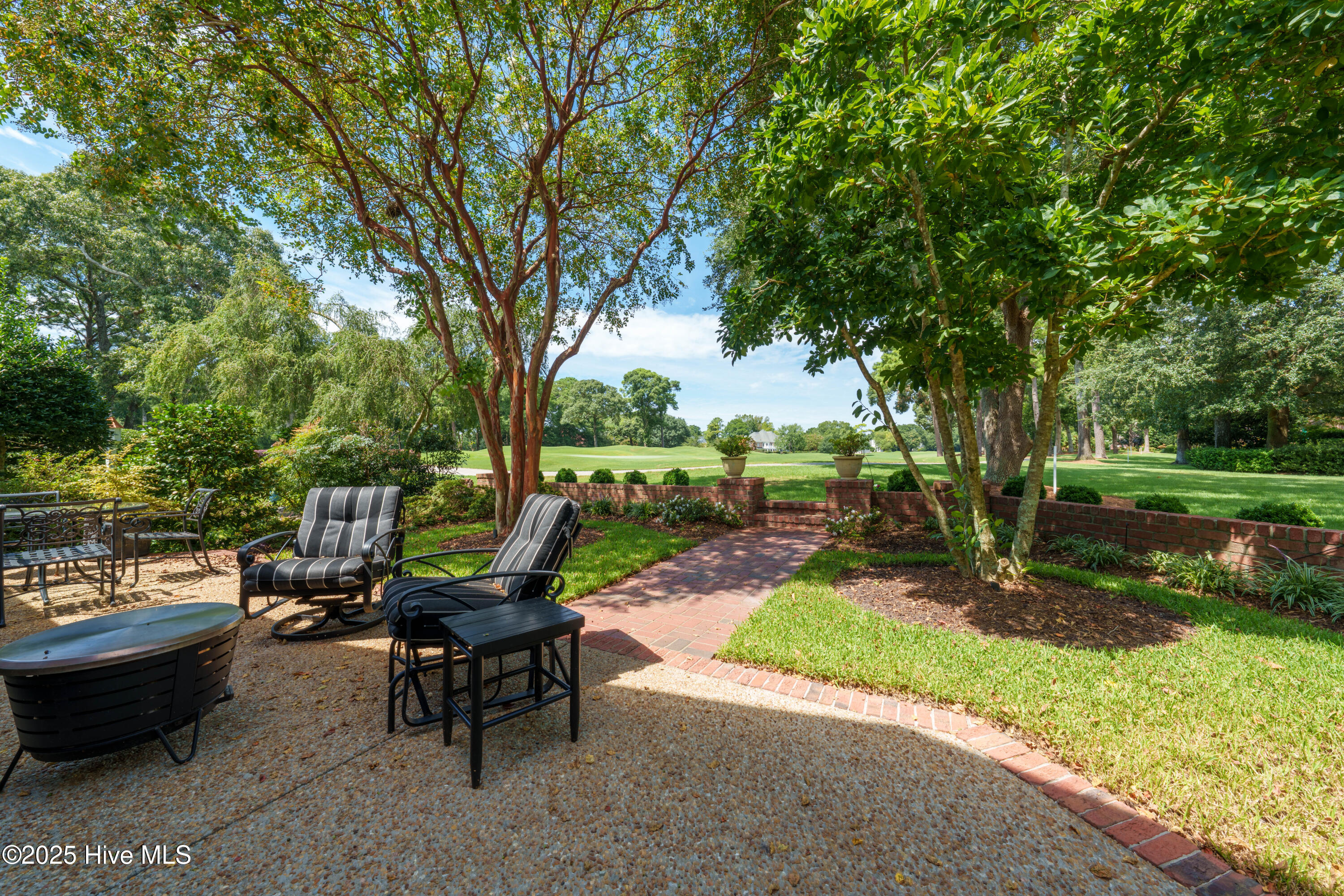 2000 Wycliffe Court