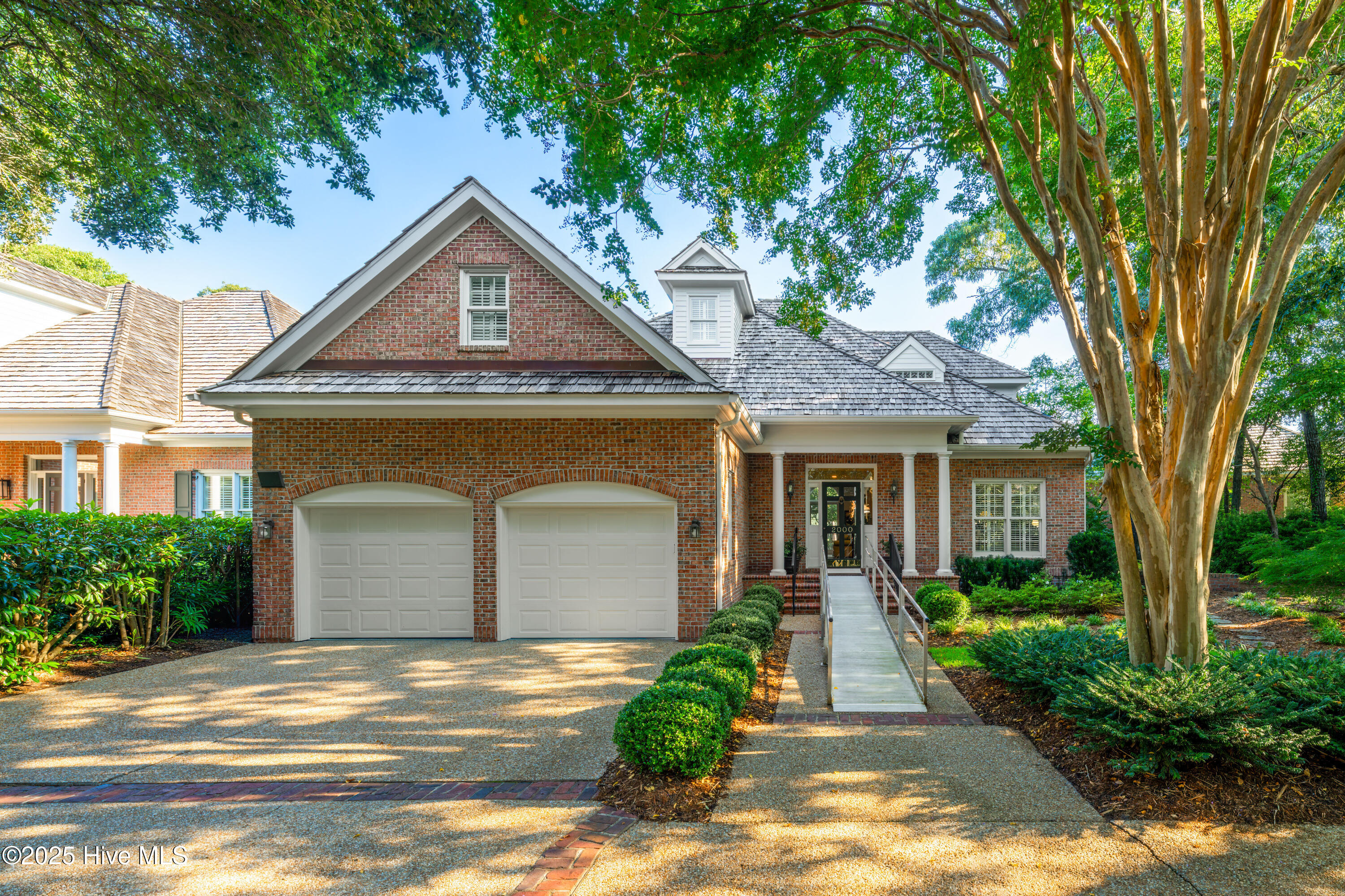 2000 Wycliffe Court