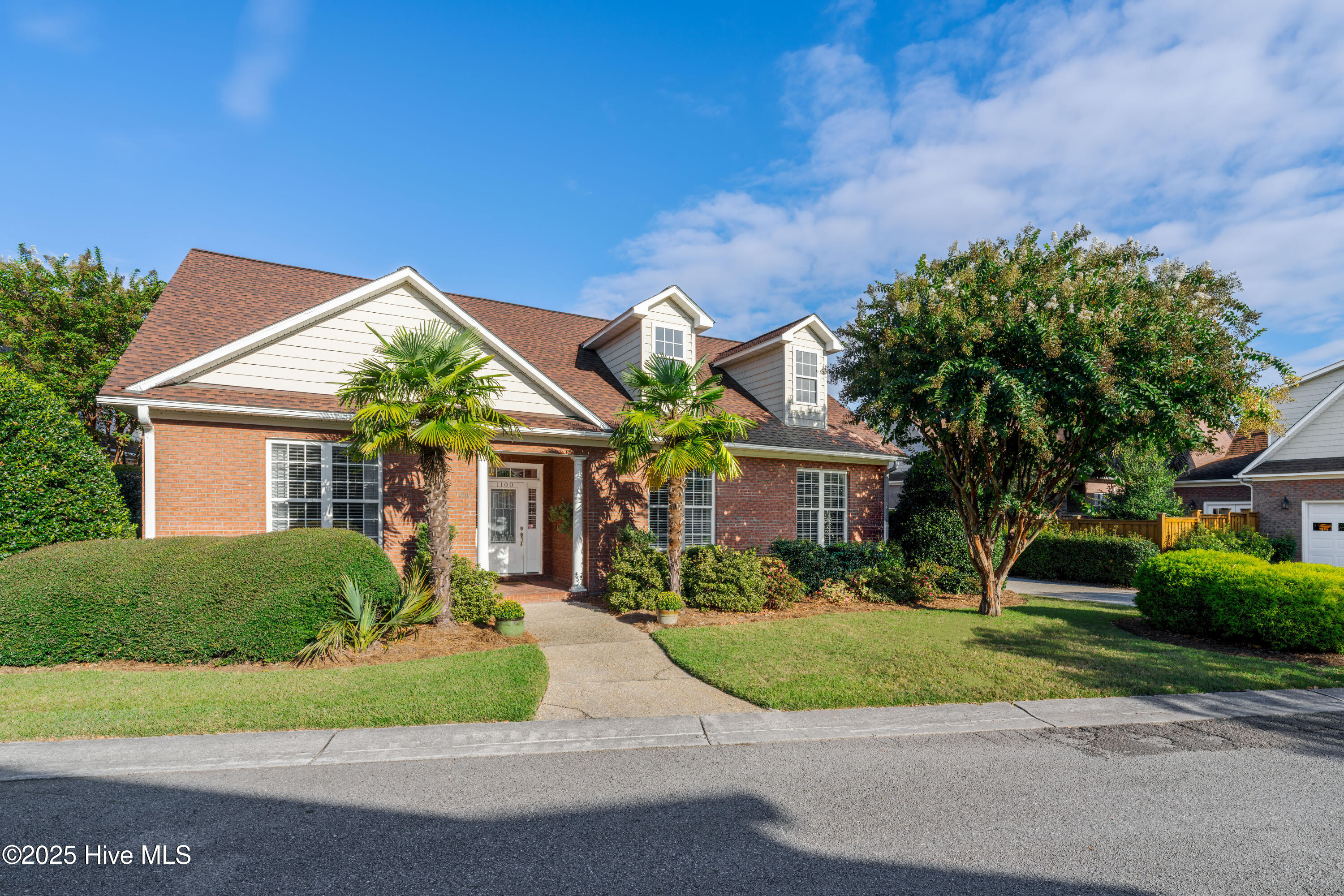 1100 Pointe Summerset Drive