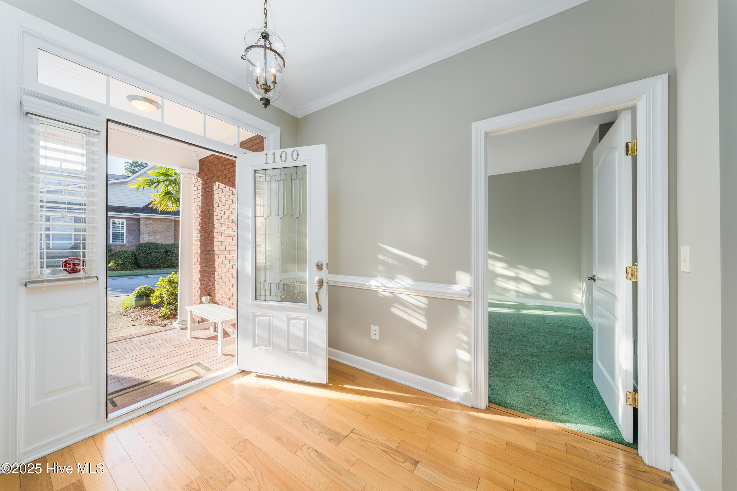 1100 Pointe Summerset Drive