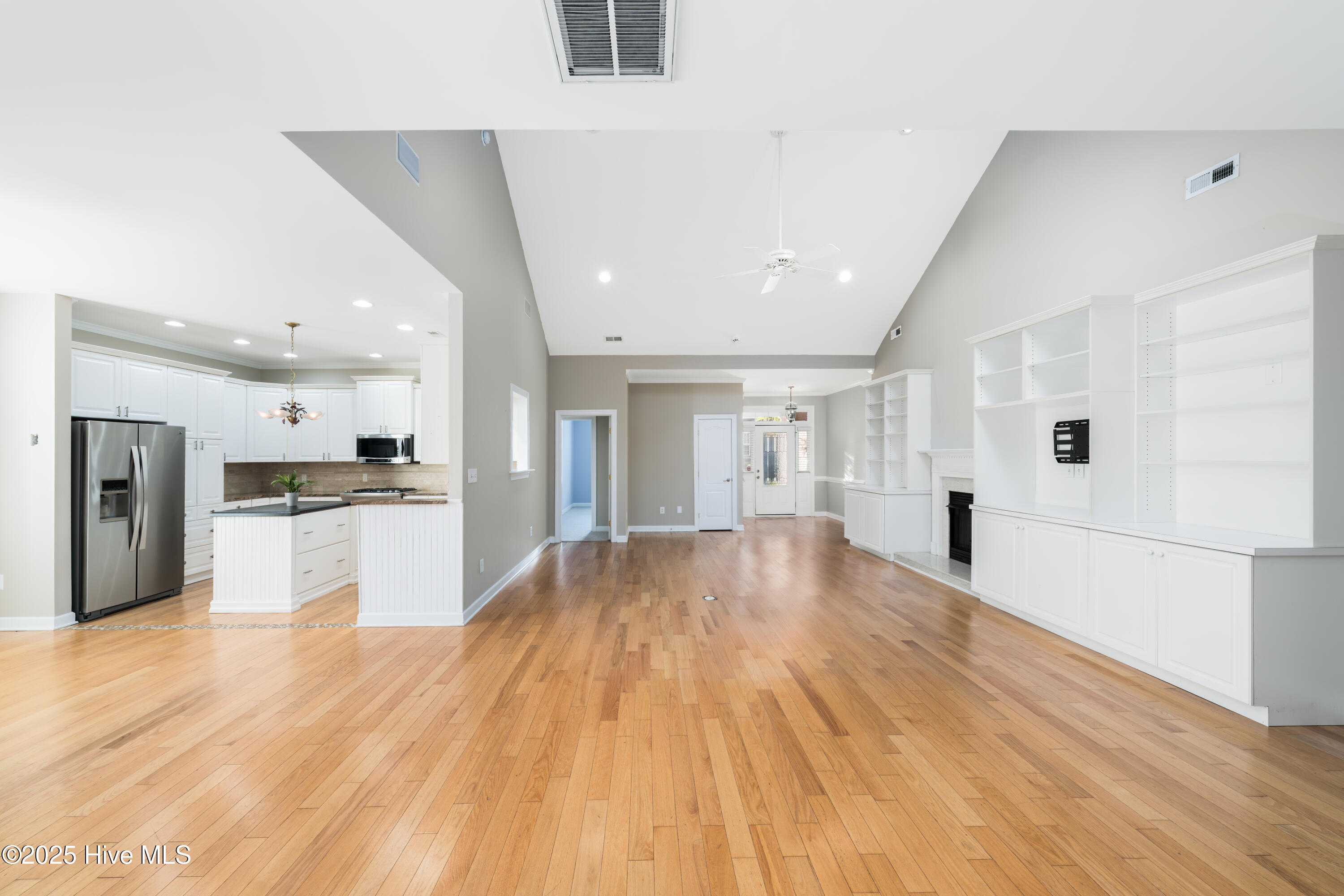 1100 Pointe Summerset Drive