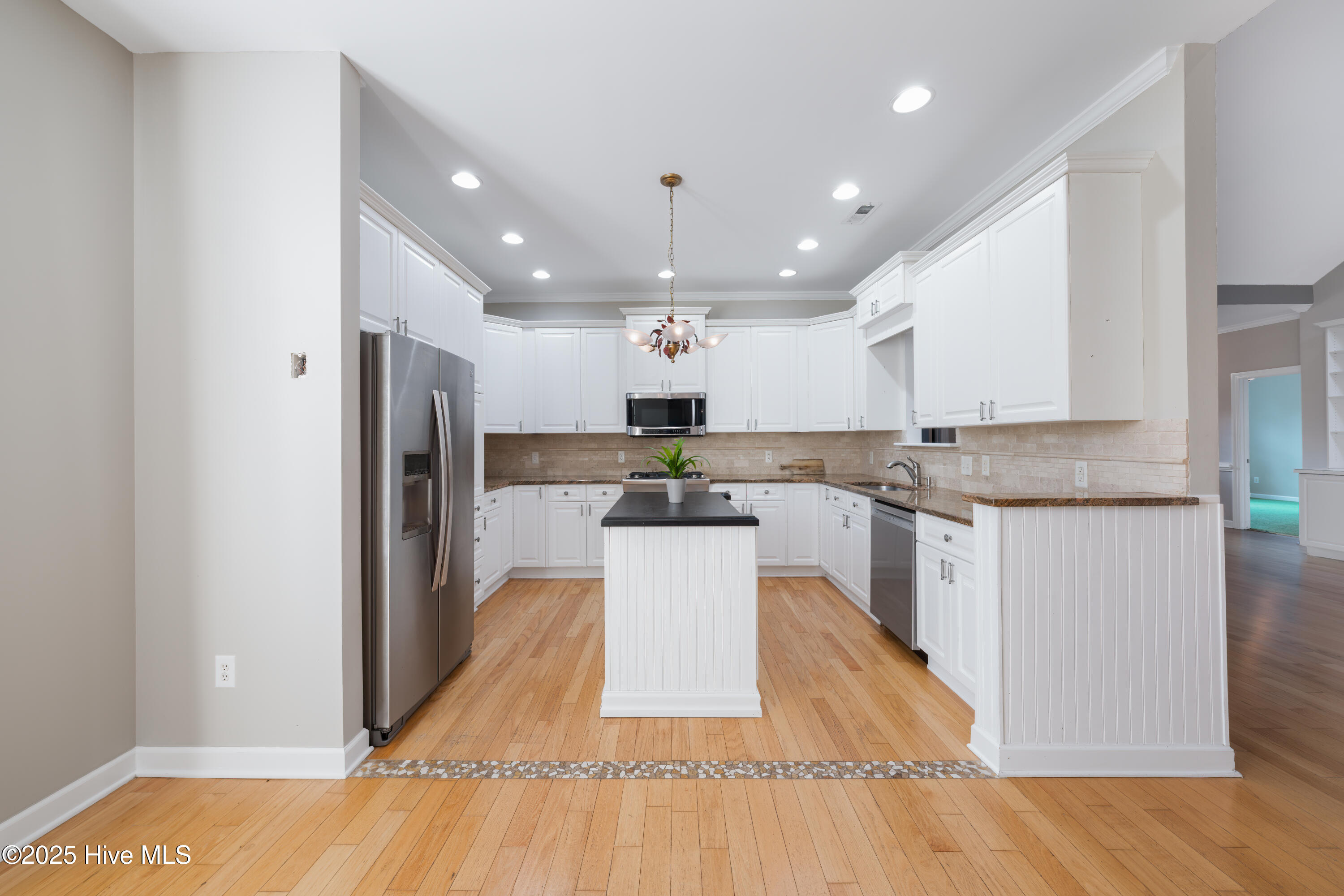 1100 Pointe Summerset Drive
