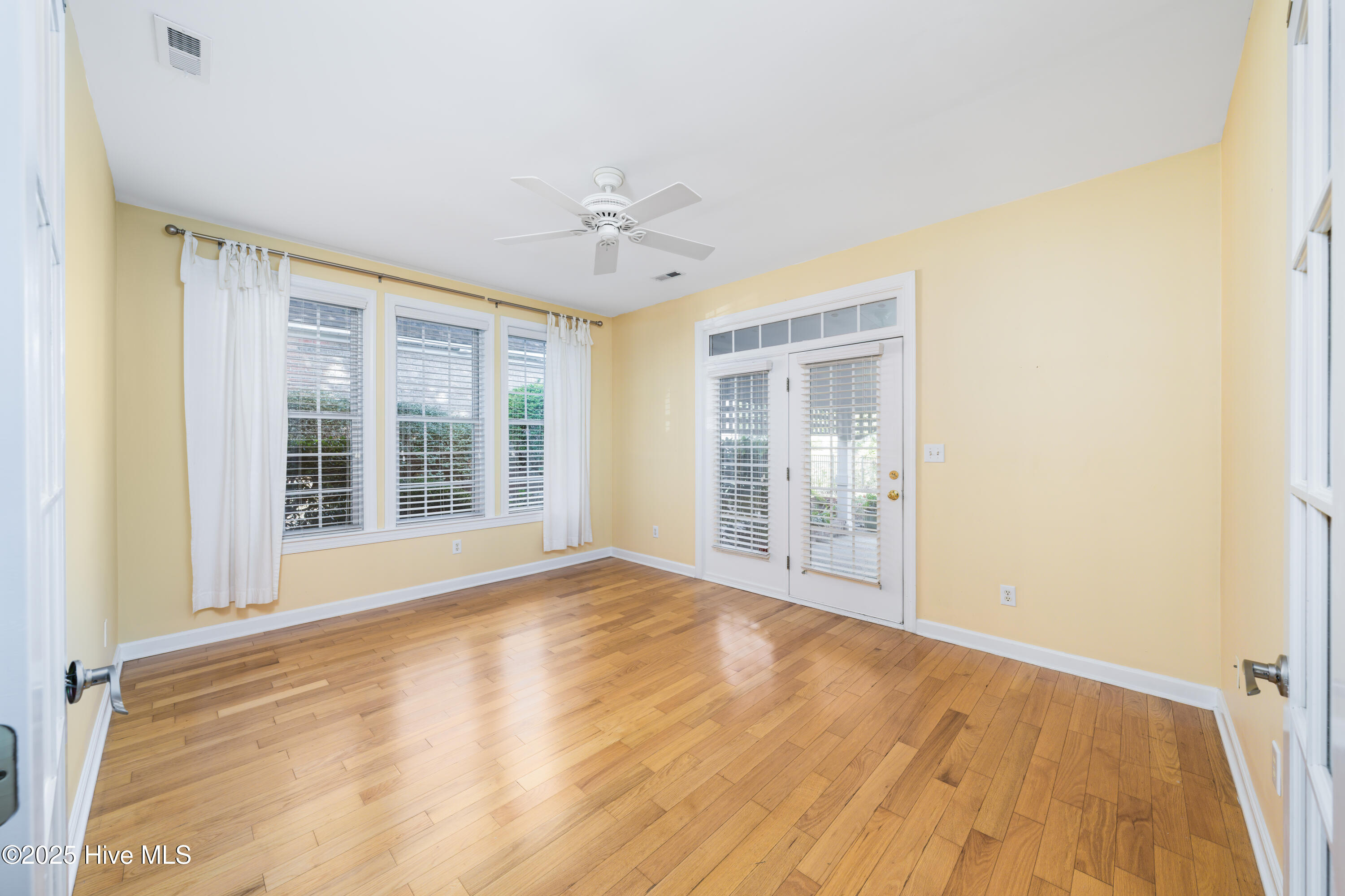 1100 Pointe Summerset Drive