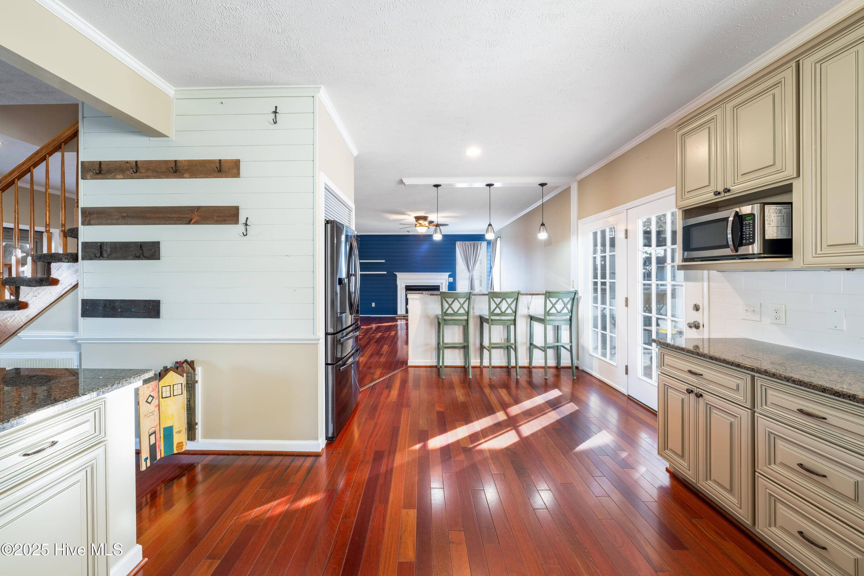6636 Shire Lane