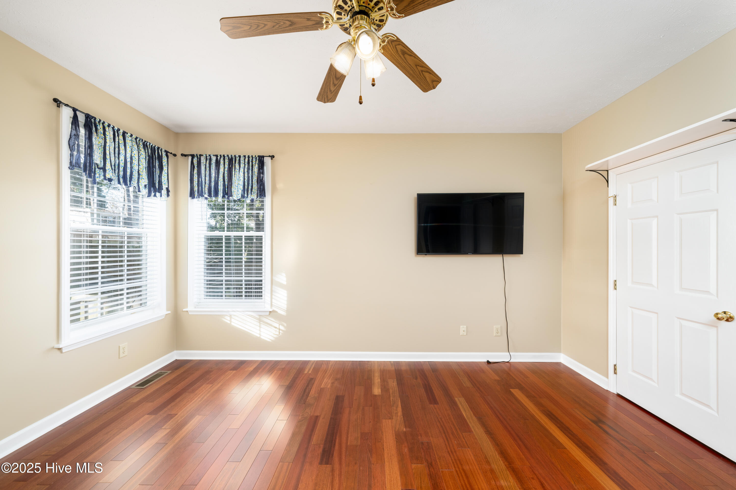 6636 Shire Lane