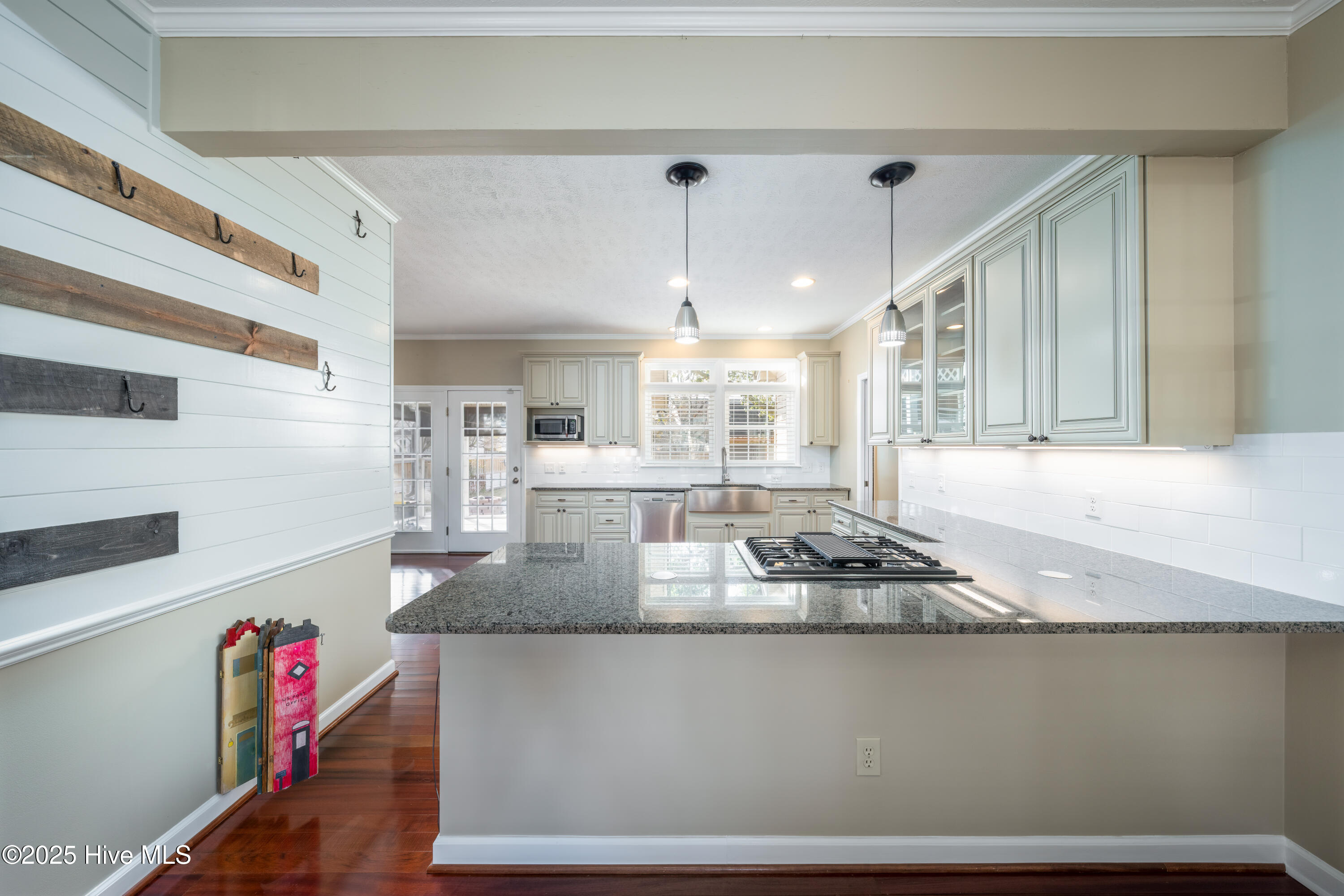 6636 Shire Lane