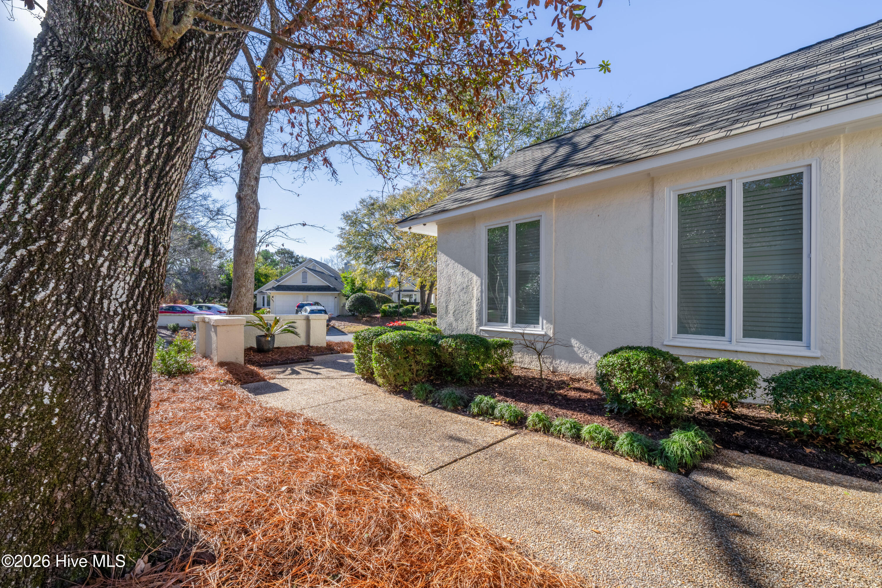 1806 Glen Eagles Lane
