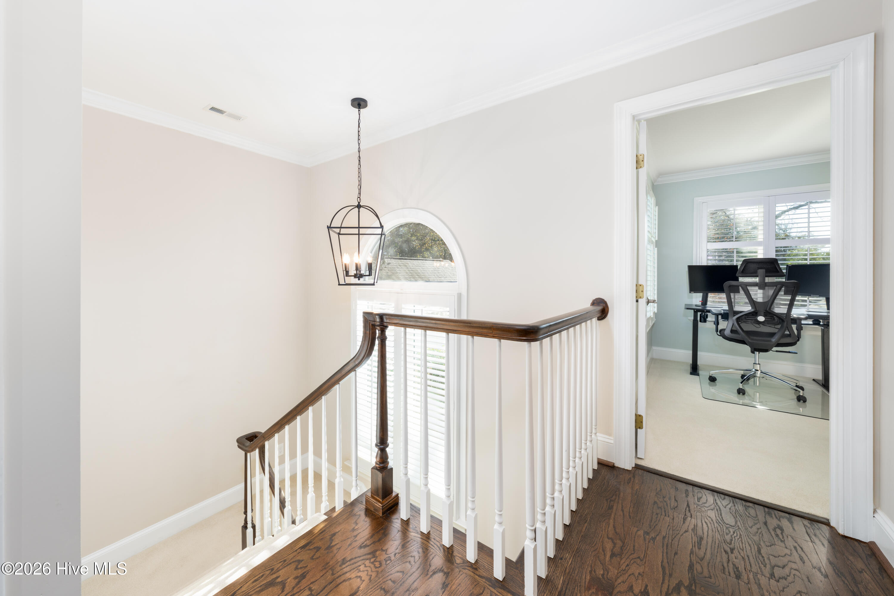 1806 Glen Eagles Lane