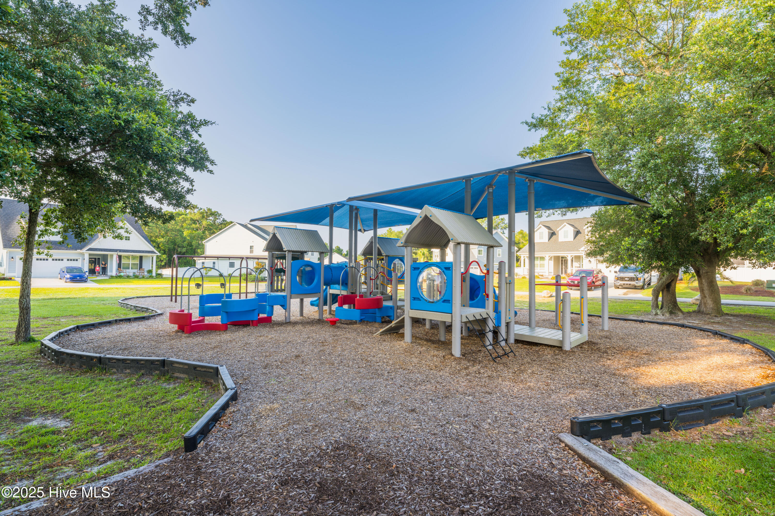 367 412 Summerhouse Drive