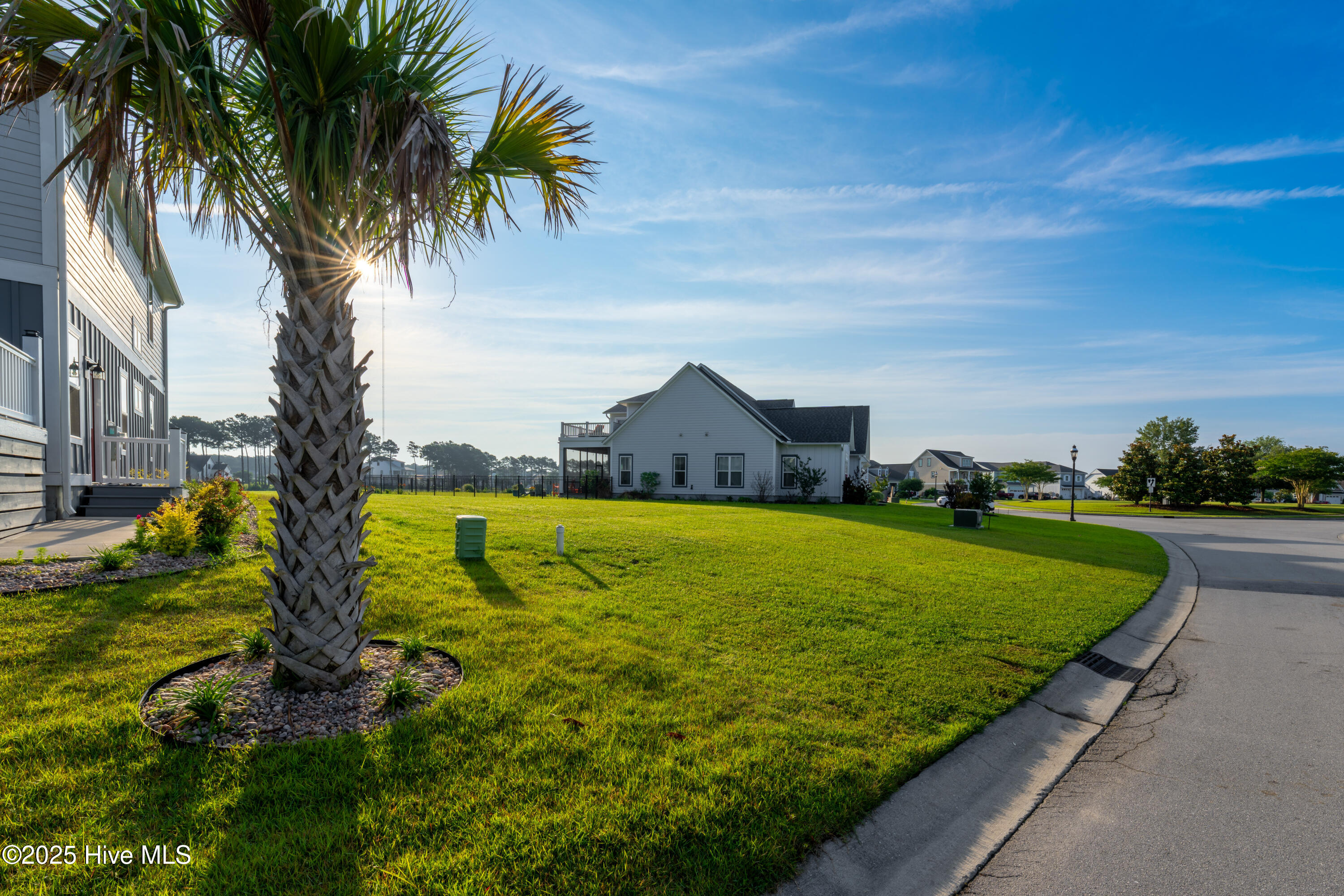 367 412 Summerhouse Drive