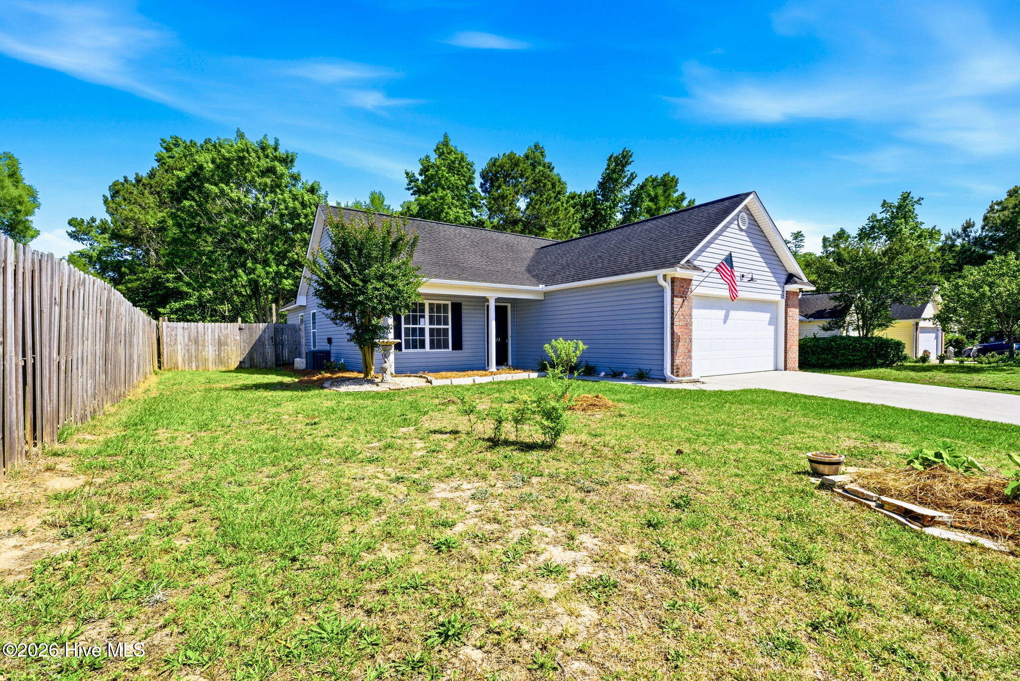 215 Gardenview Court NE