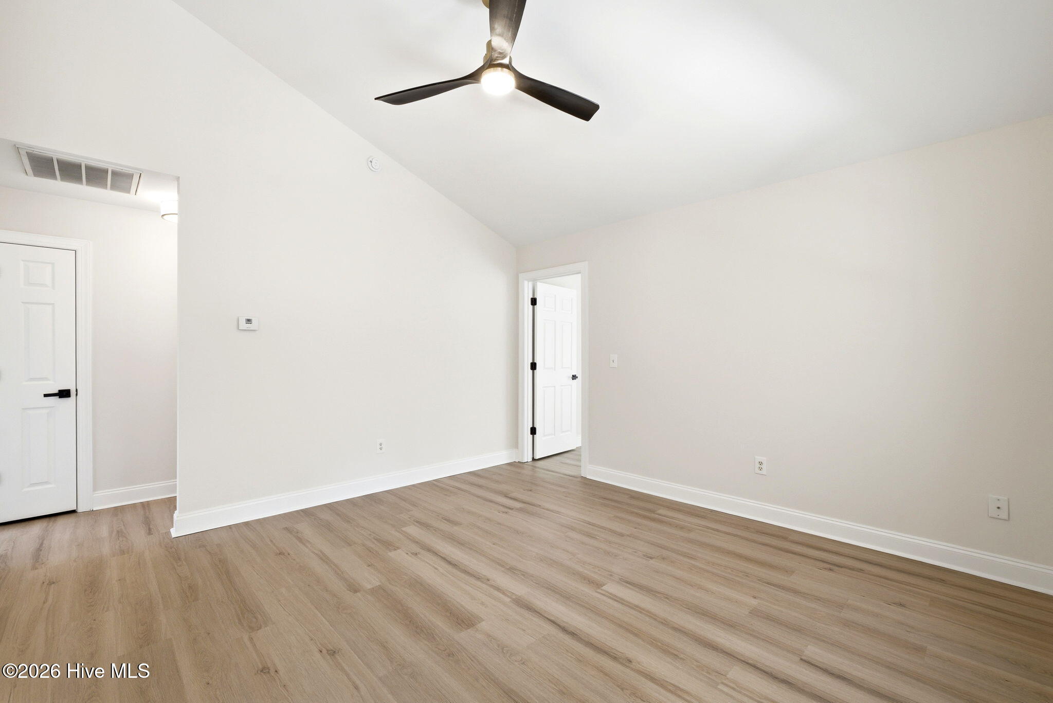 215 Gardenview Court NE