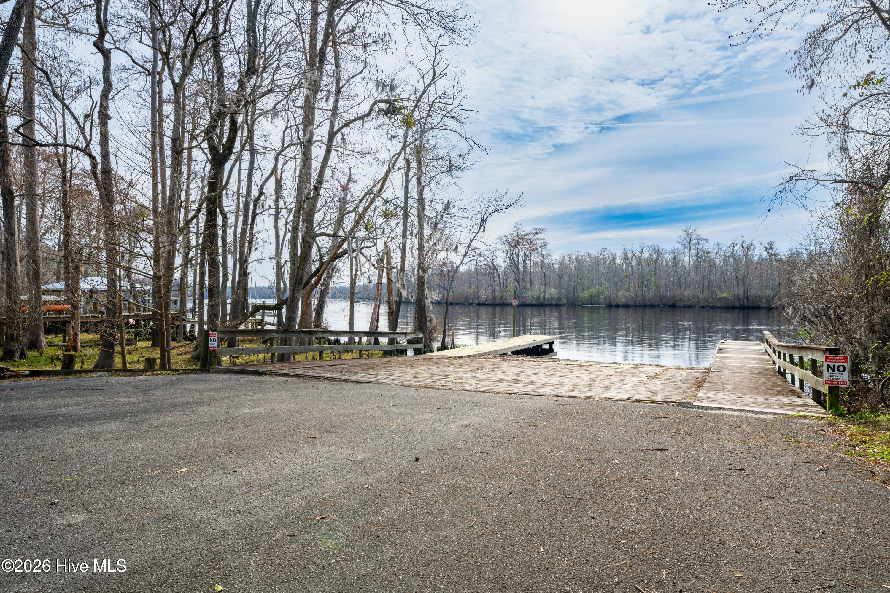 121 E Pointe Road