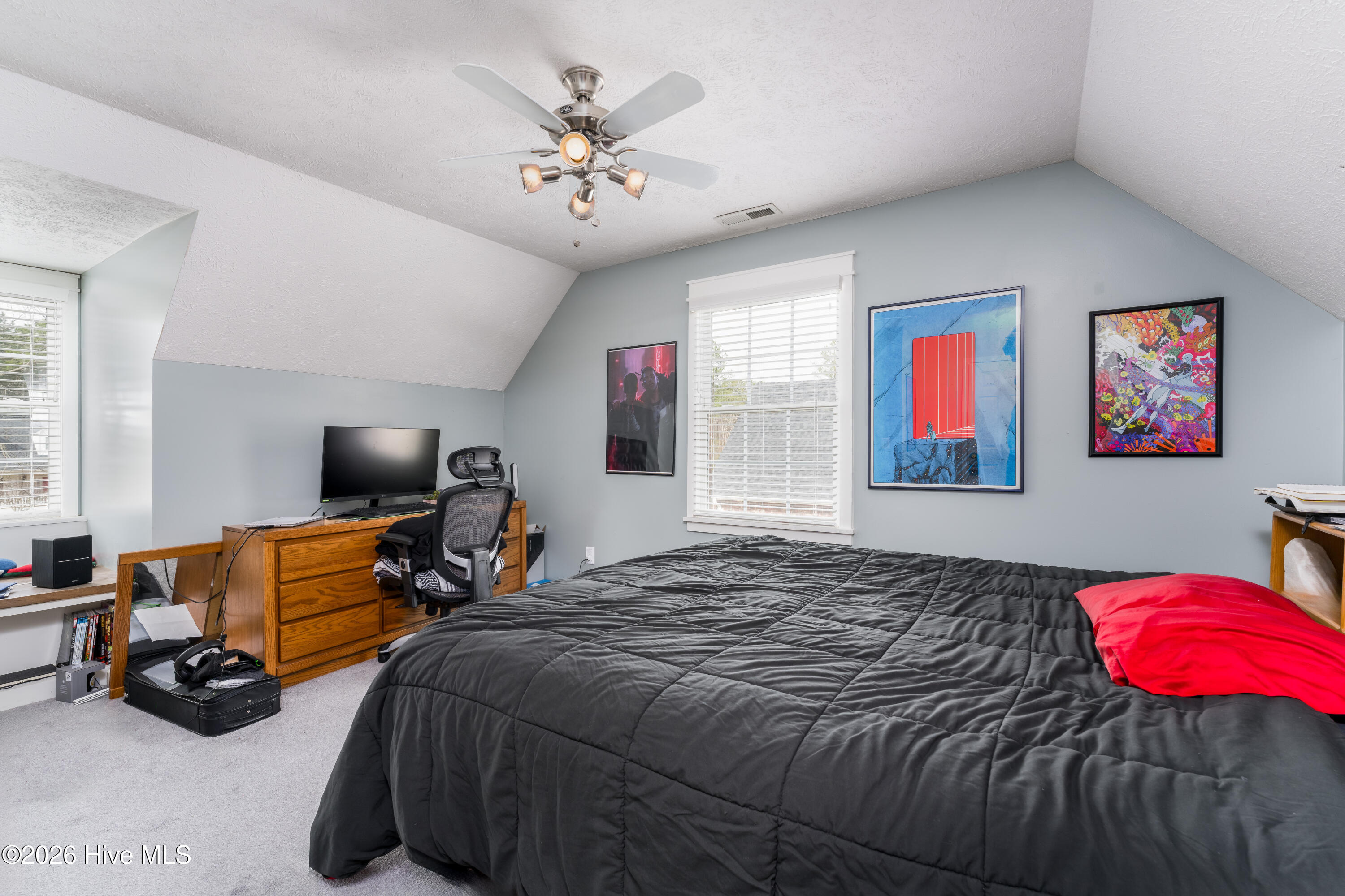 121 E Pointe Road