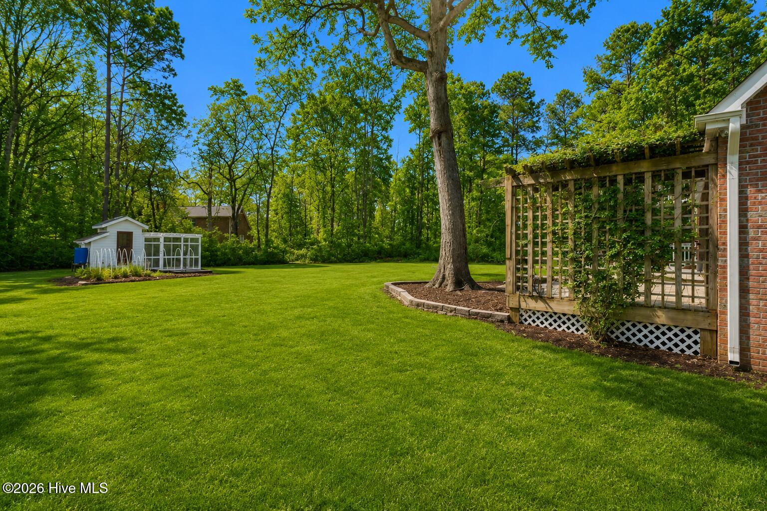 121 E Pointe Road