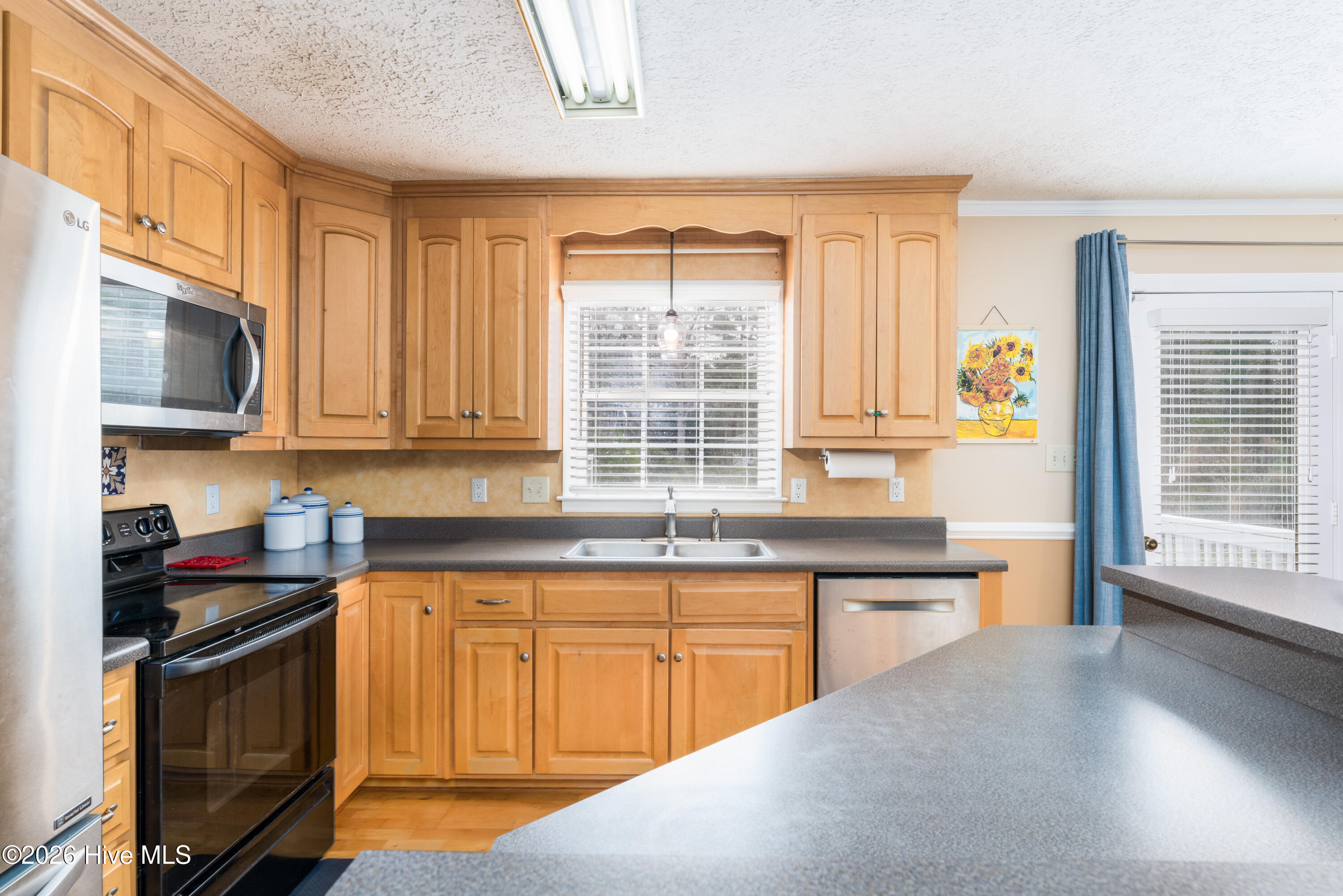 121 E Pointe Road