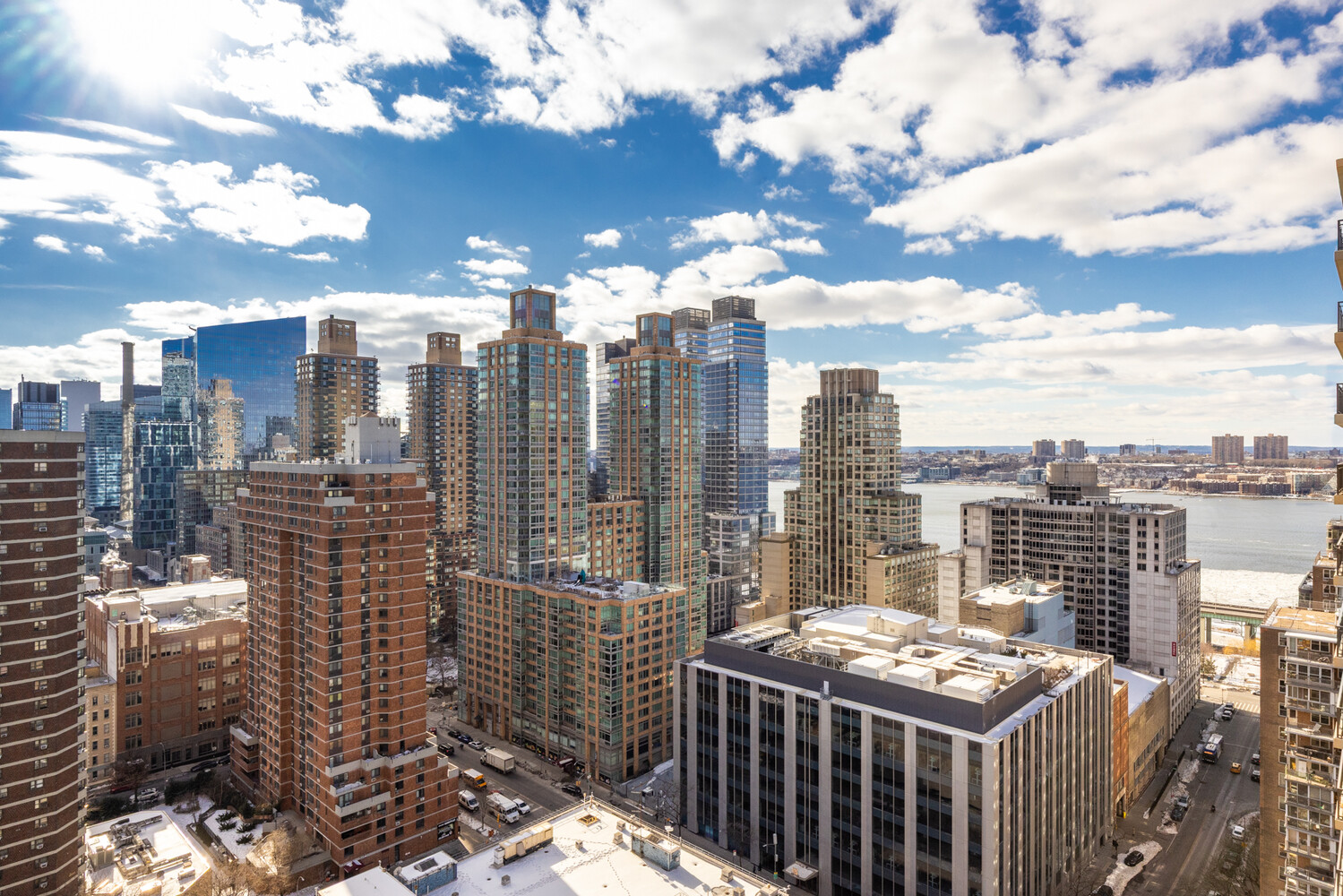 140 W END Avenue 27C