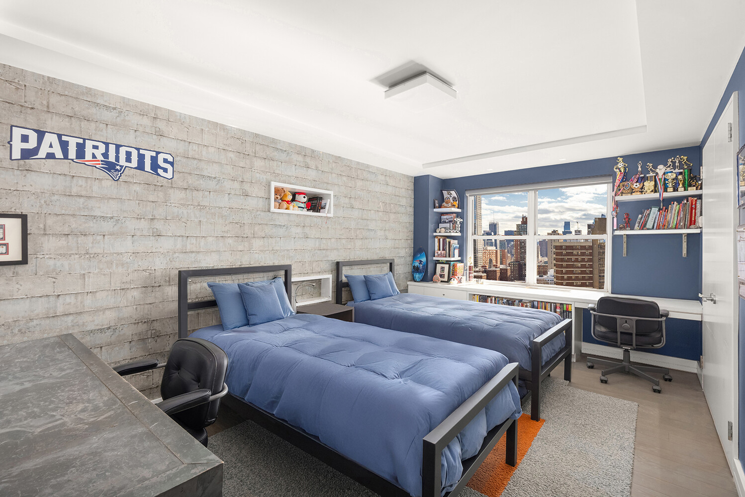 140 W END Avenue 27C