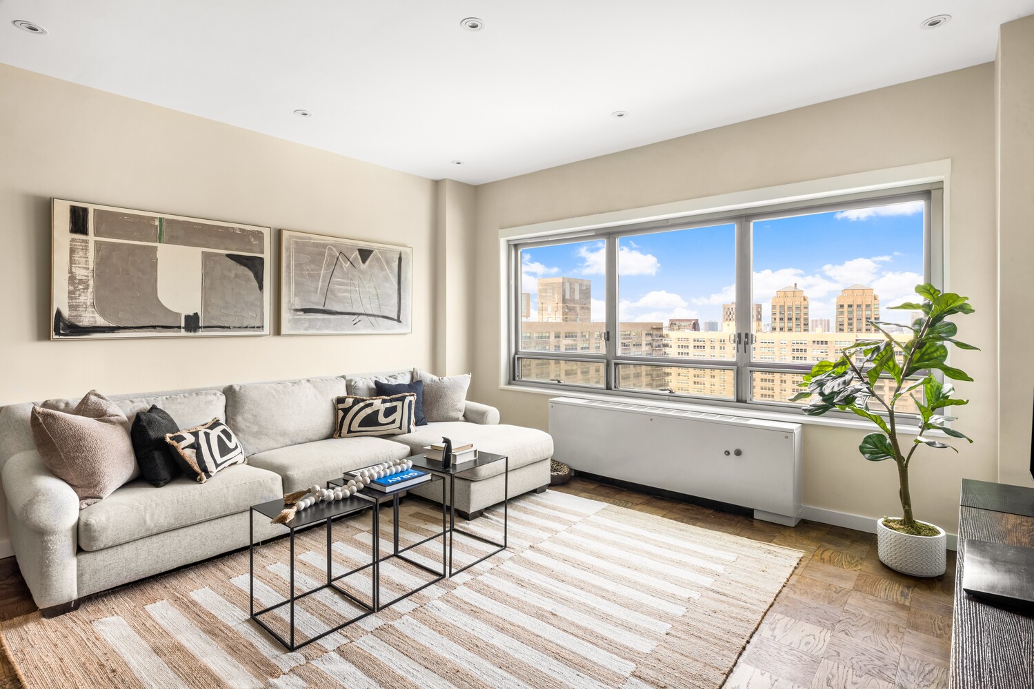 170 W END Avenue 30J