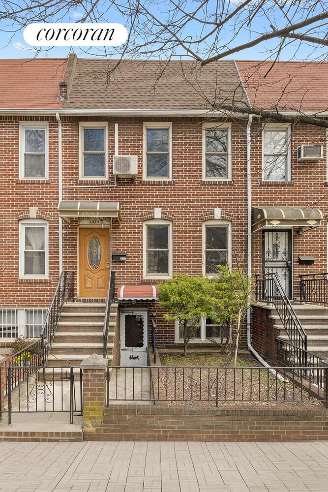 2575 E 19th Street