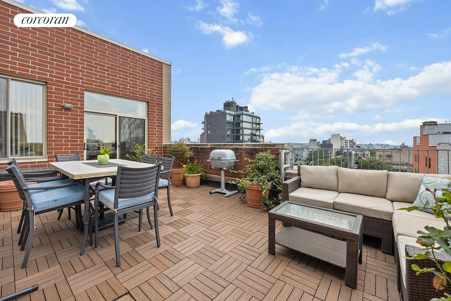 556 STATE Street 8AS