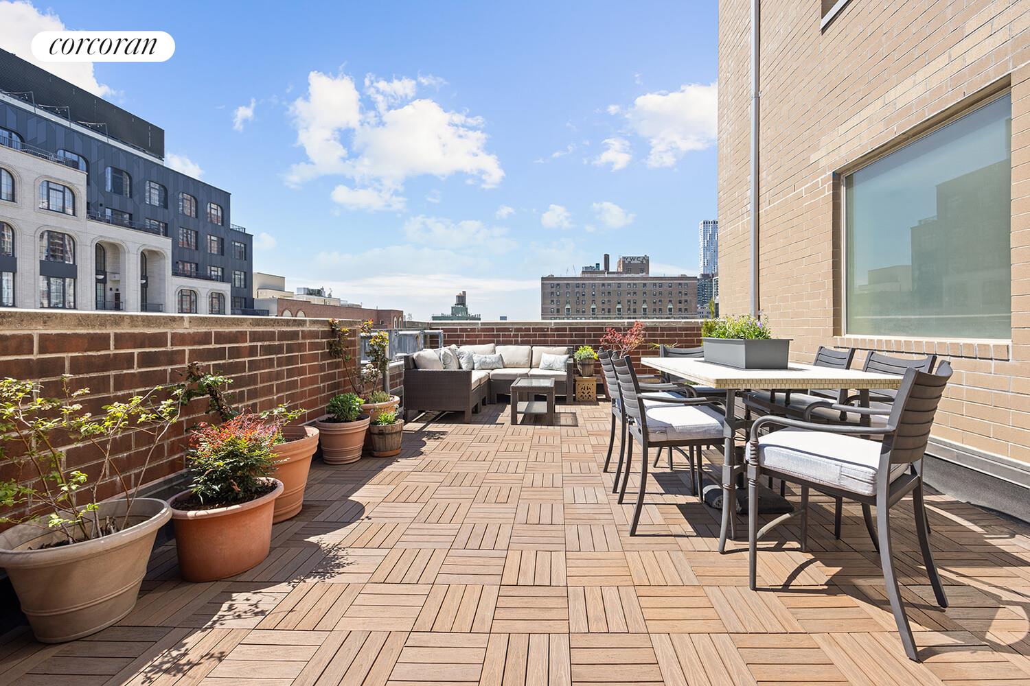 556 STATE Street 8AS