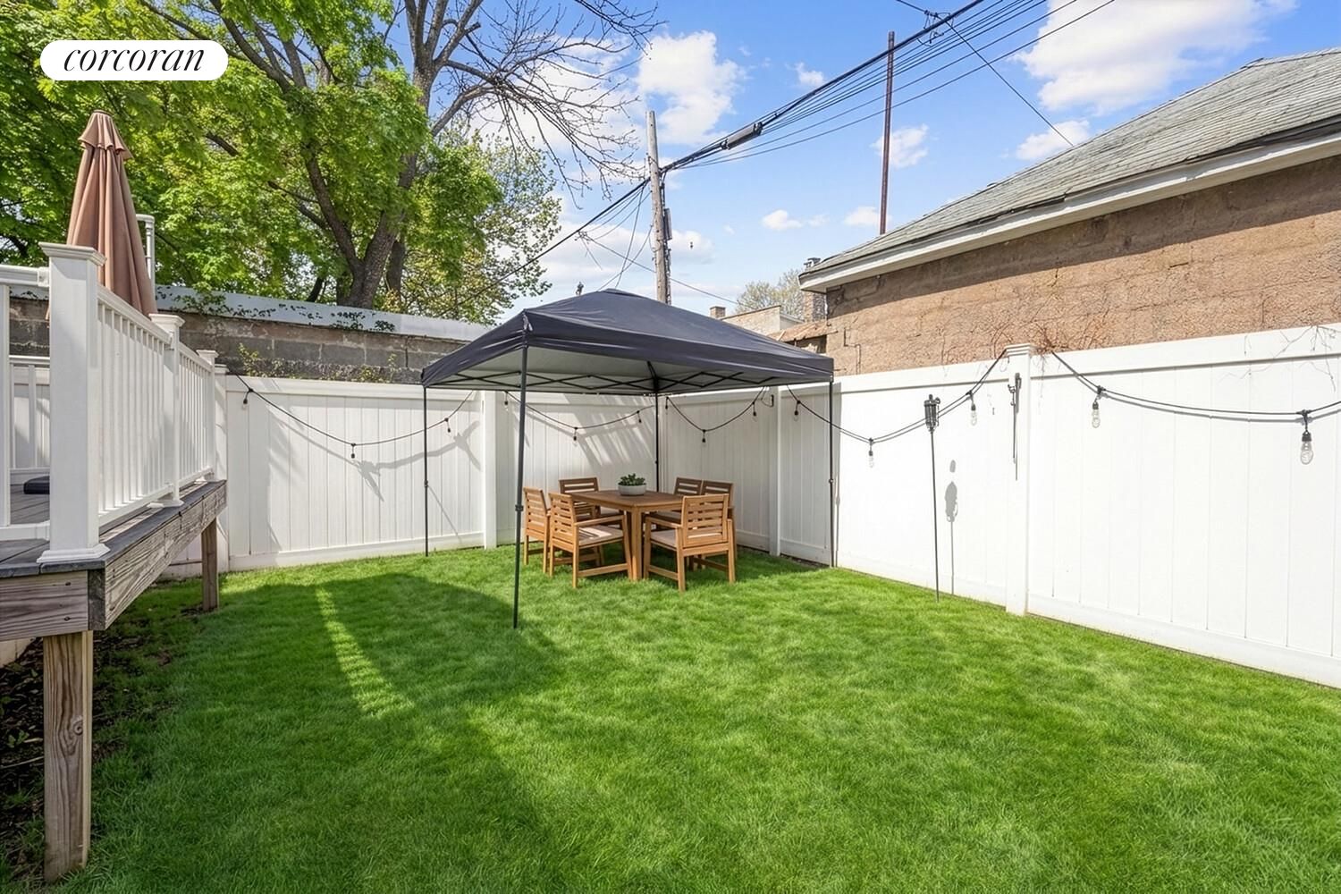 2047 E 54th Street