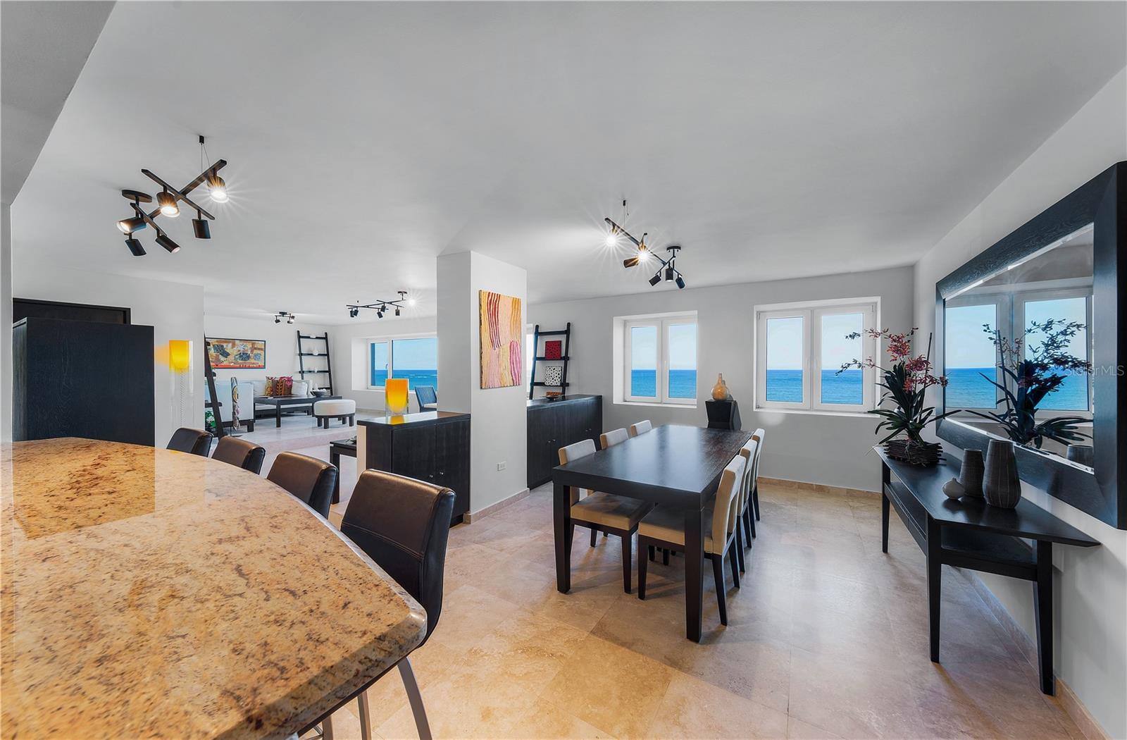 3307 ISLA VERDE AVE #804