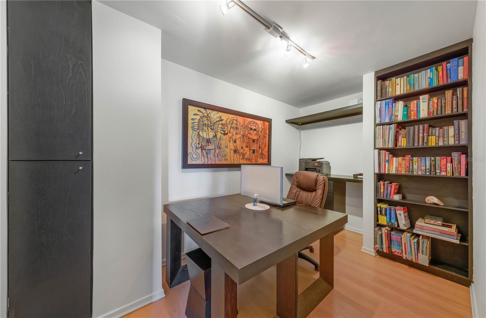 3307 ISLA VERDE AVE #804