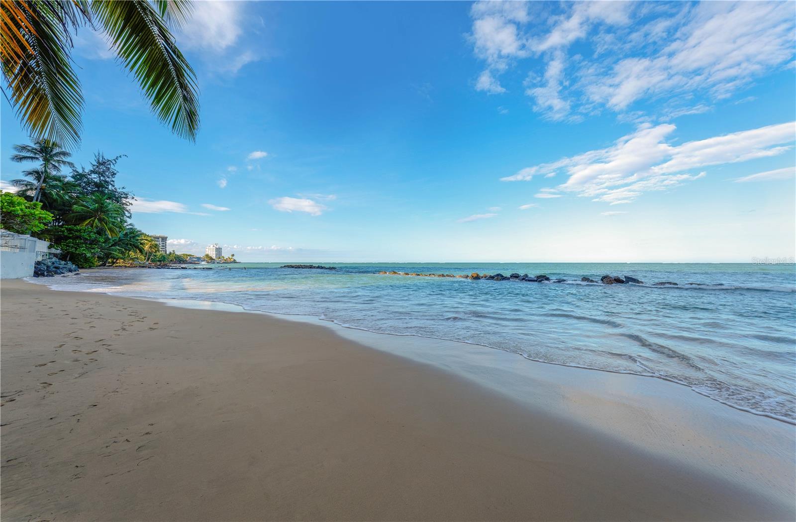 3307 ISLA VERDE AVE #804
