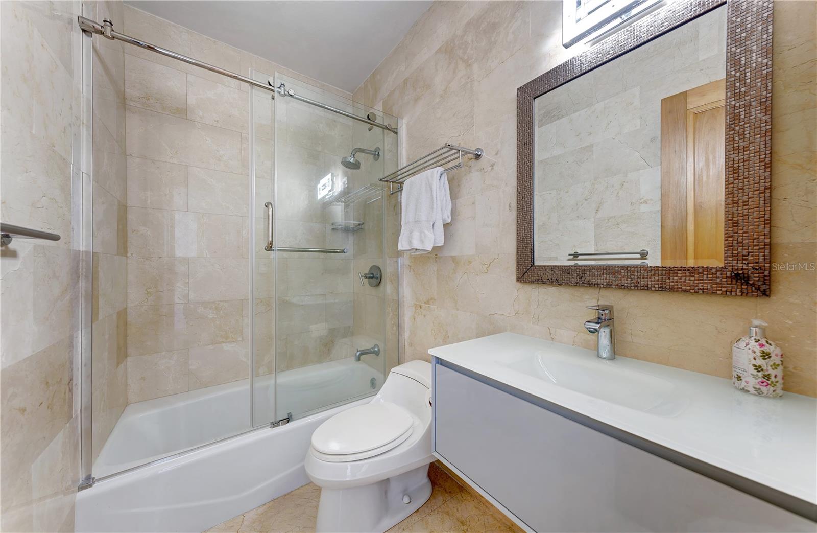 35 MUNOZ RIVERA AVE #1902