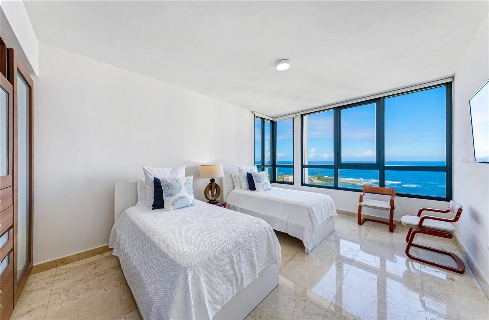 35 MUNOZ RIVERA AVE #1902