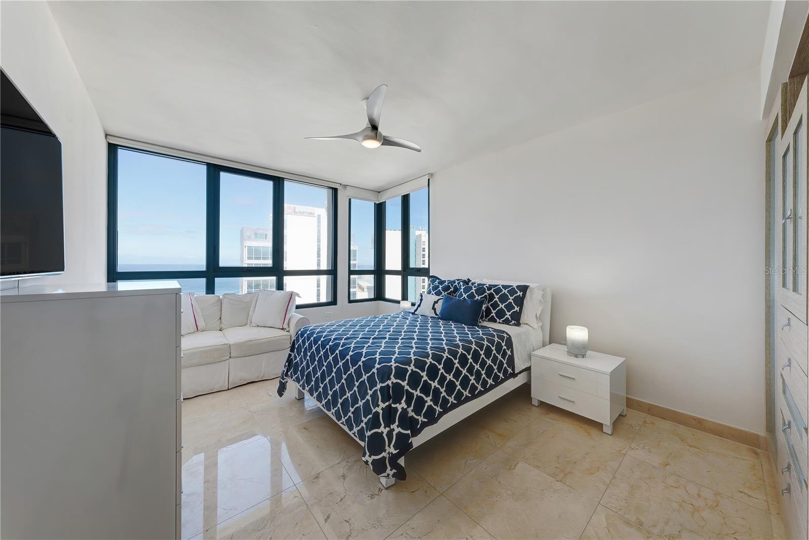 35 MUNOZ RIVERA AVE #1902