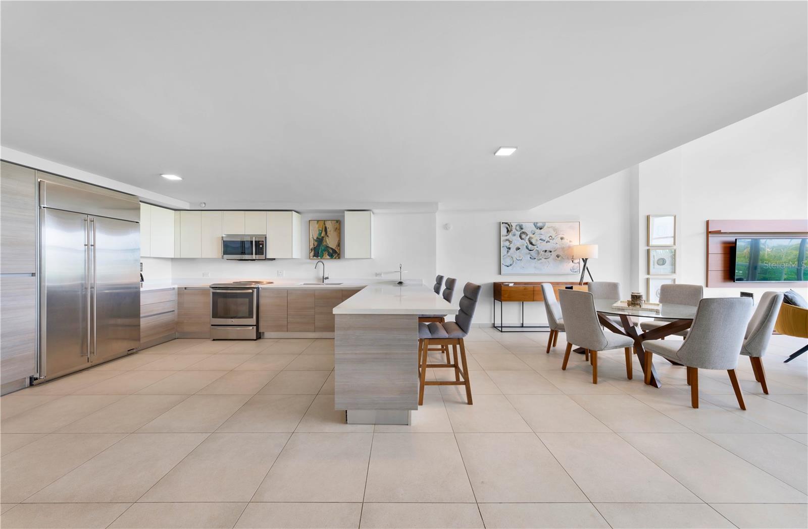 25 MUNOZ RIVERA AVE #414