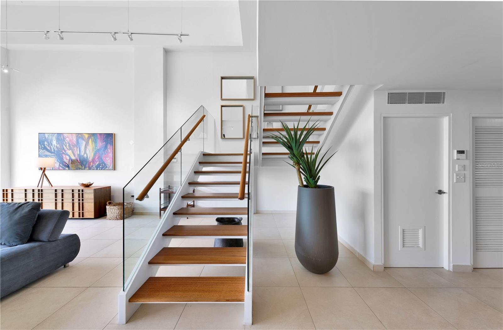 25 MUNOZ RIVERA AVE #414
