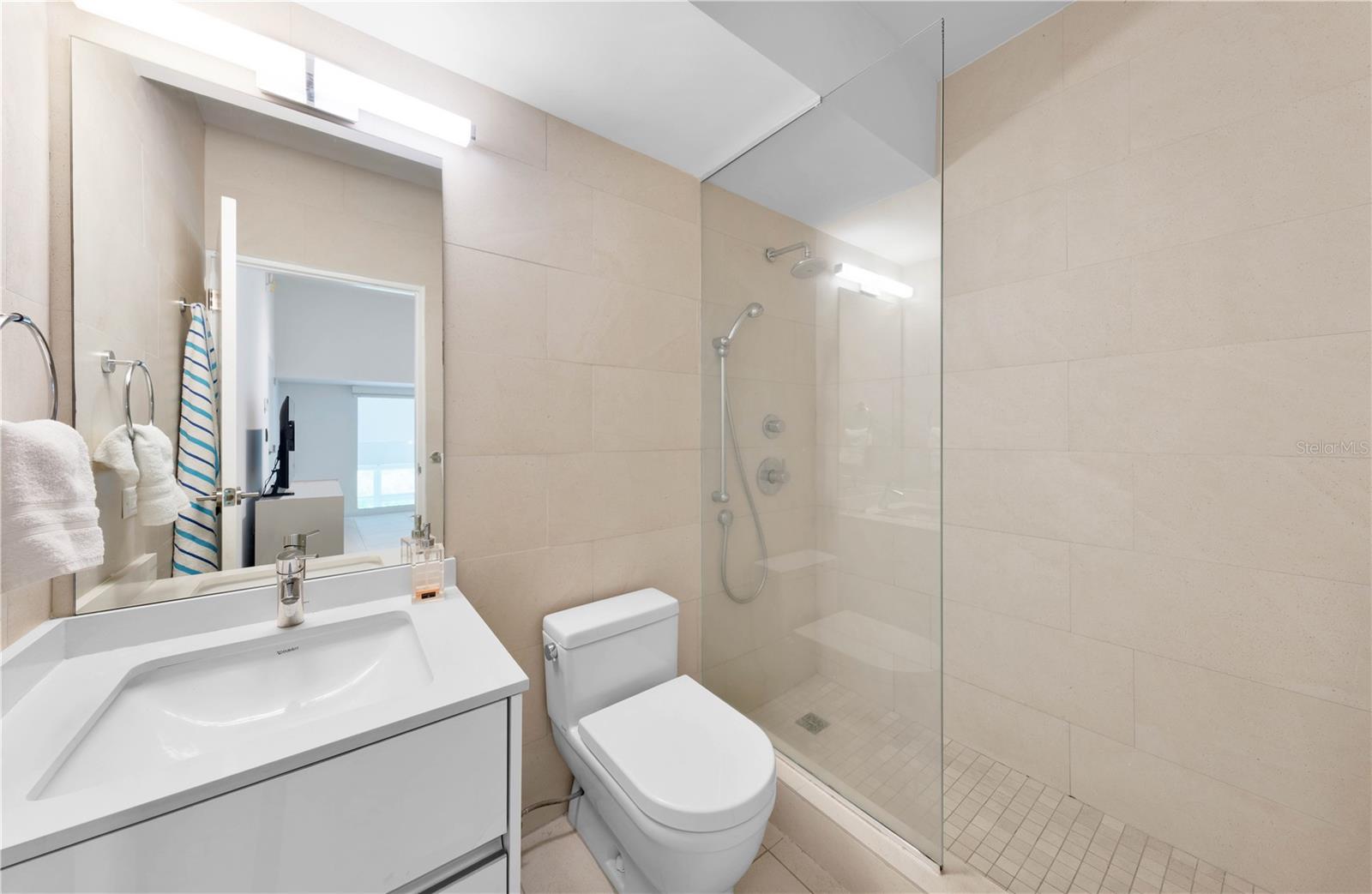 25 MUNOZ RIVERA AVE #414