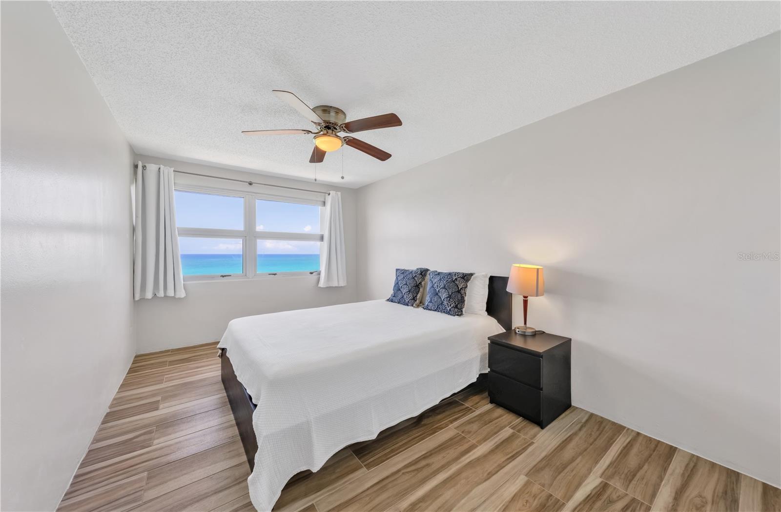 3307 ISLA VERDE AVE #1202