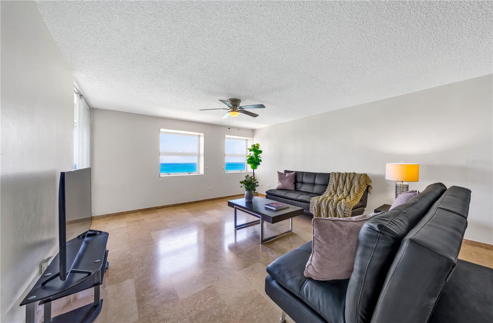 3307 ISLA VERDE AVE #1202