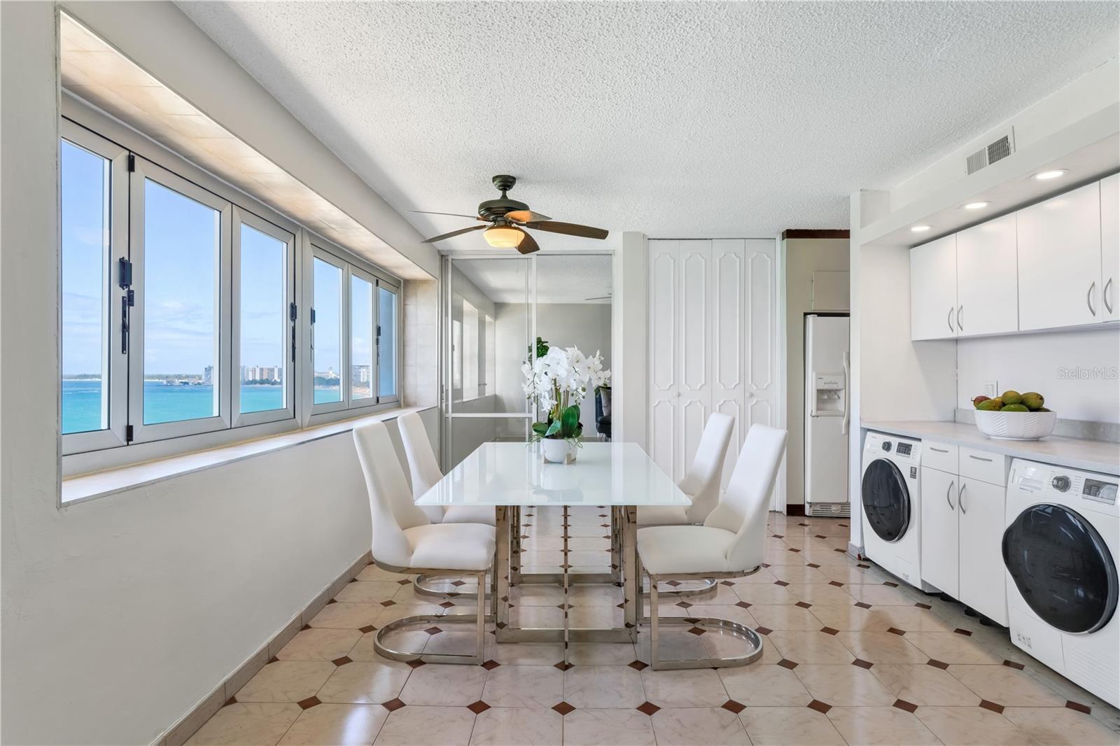 3307 ISLA VERDE AVE #1202