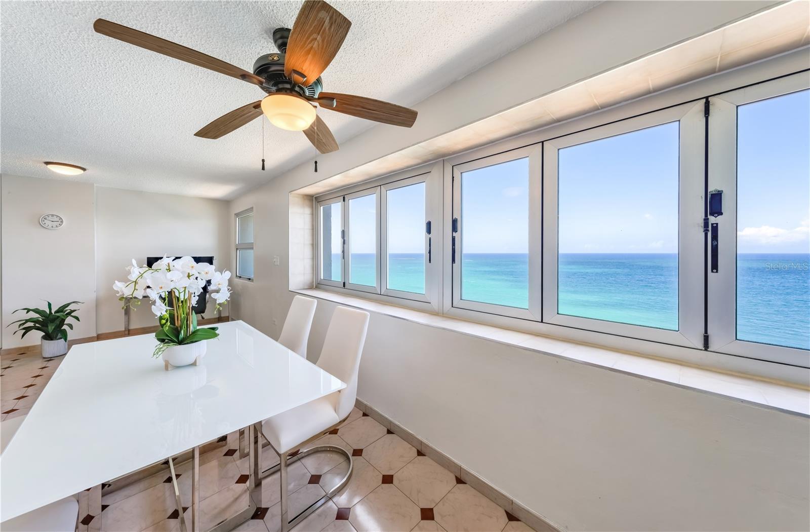 3307 ISLA VERDE AVE #1202