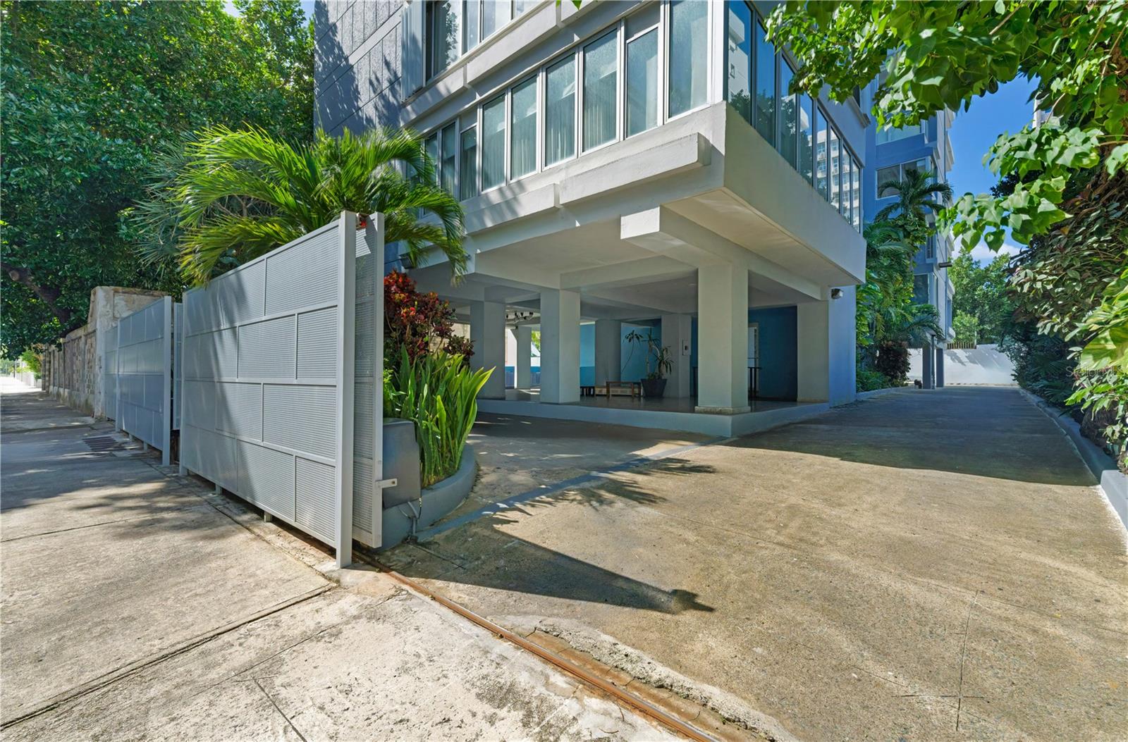 8 MANUEL RODRIGUEZ SERRA ST #2B